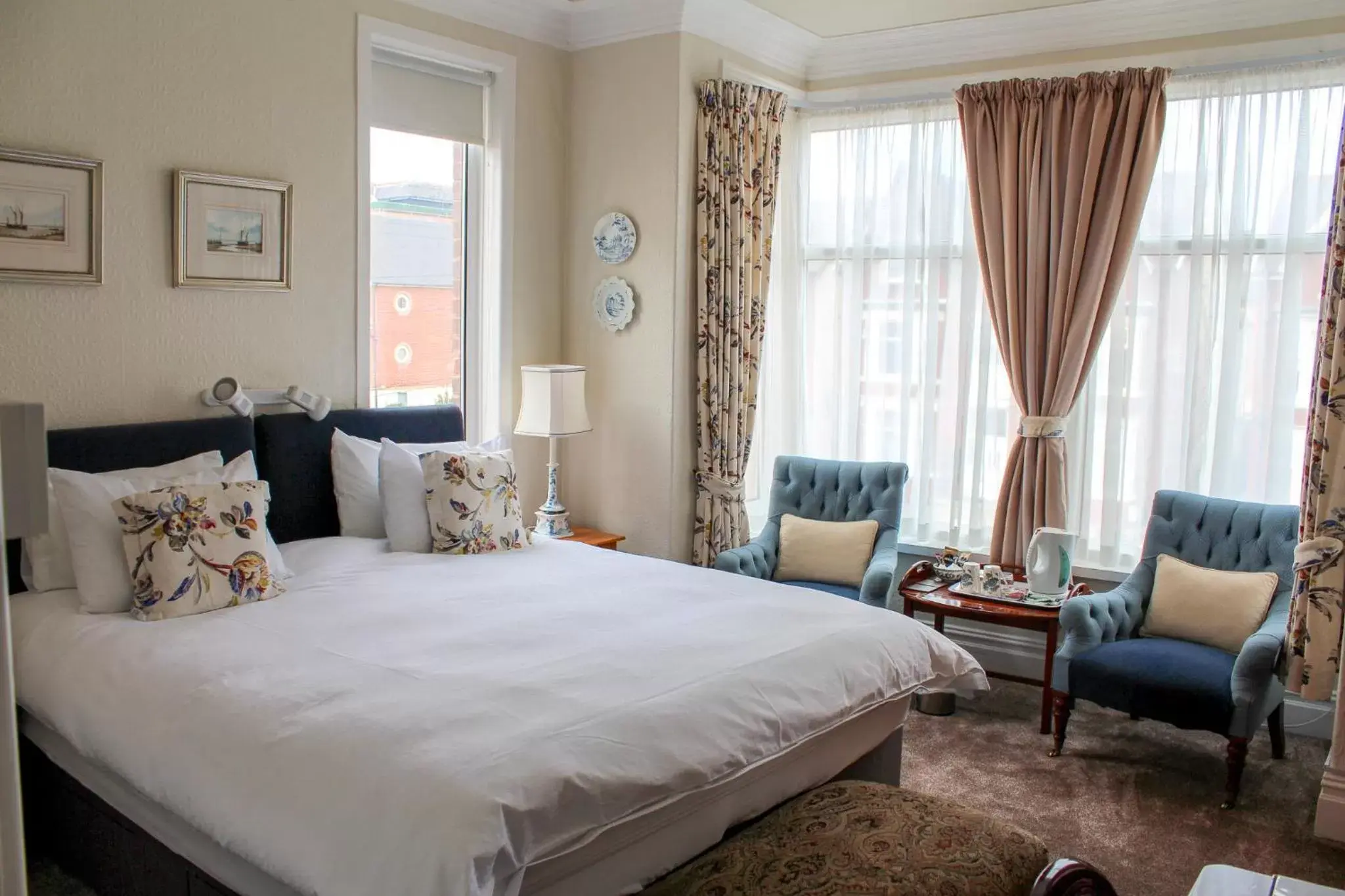 Deluxe Double or Twin Room with Sea View in The Gaydon Deluxe Double or Twin Room with Sea View in The Gaydon