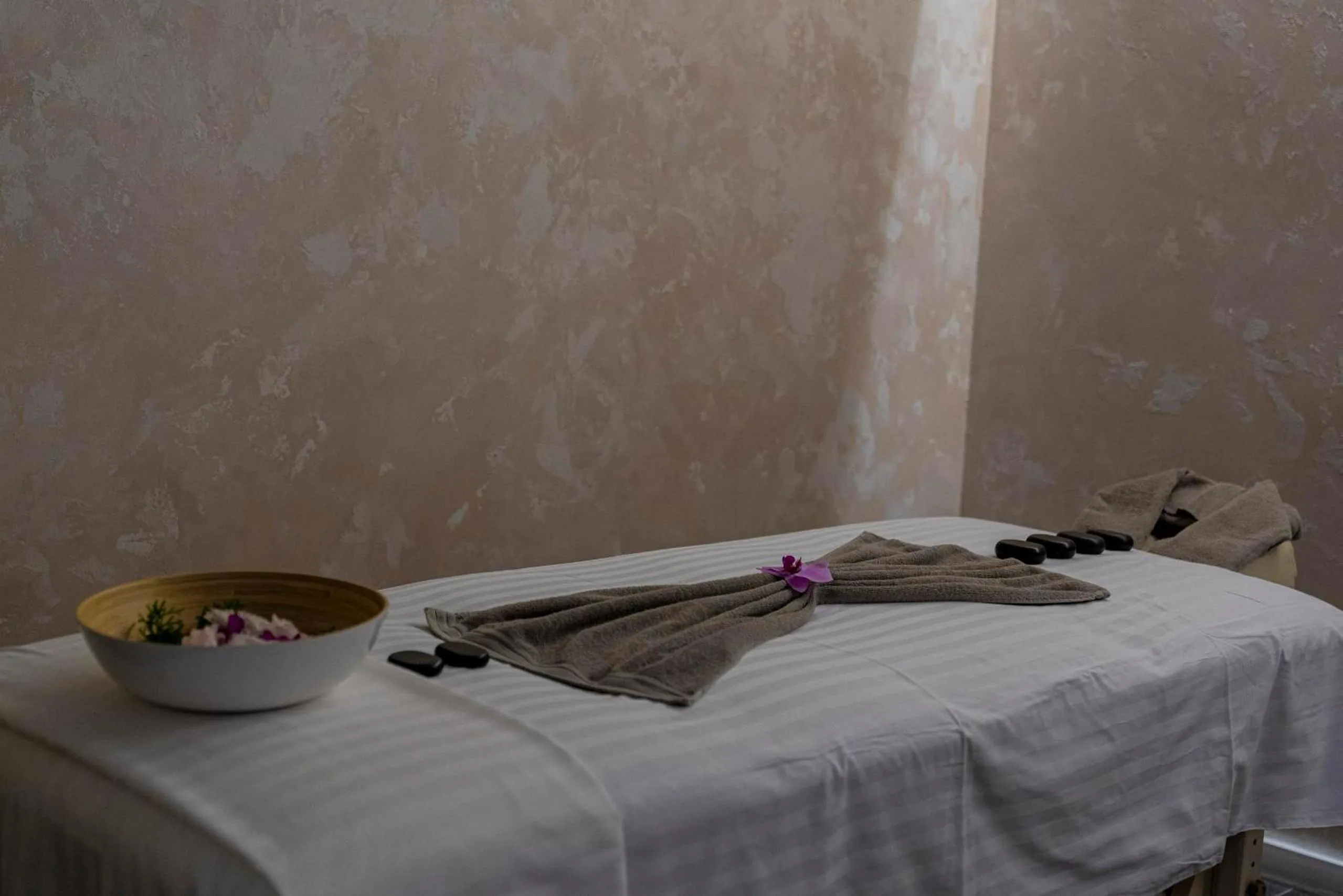 Massage in Hotel International