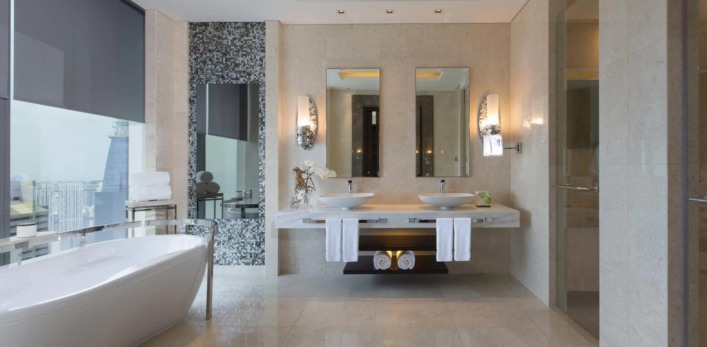 Toilet in The Westin Singapore