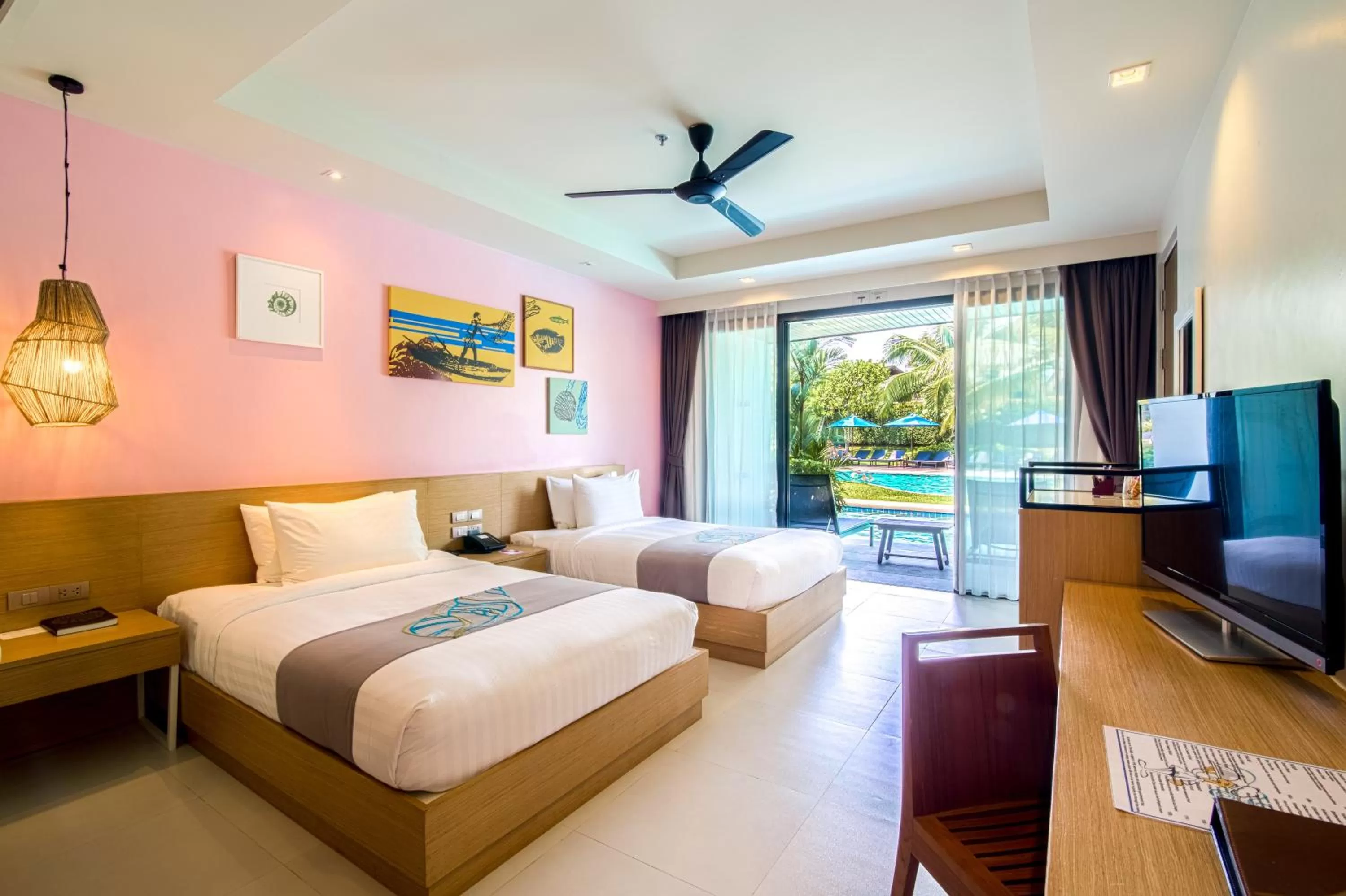 Photo of the whole room, Bed in Holiday Ao Nang Beach Resort, Krabi
