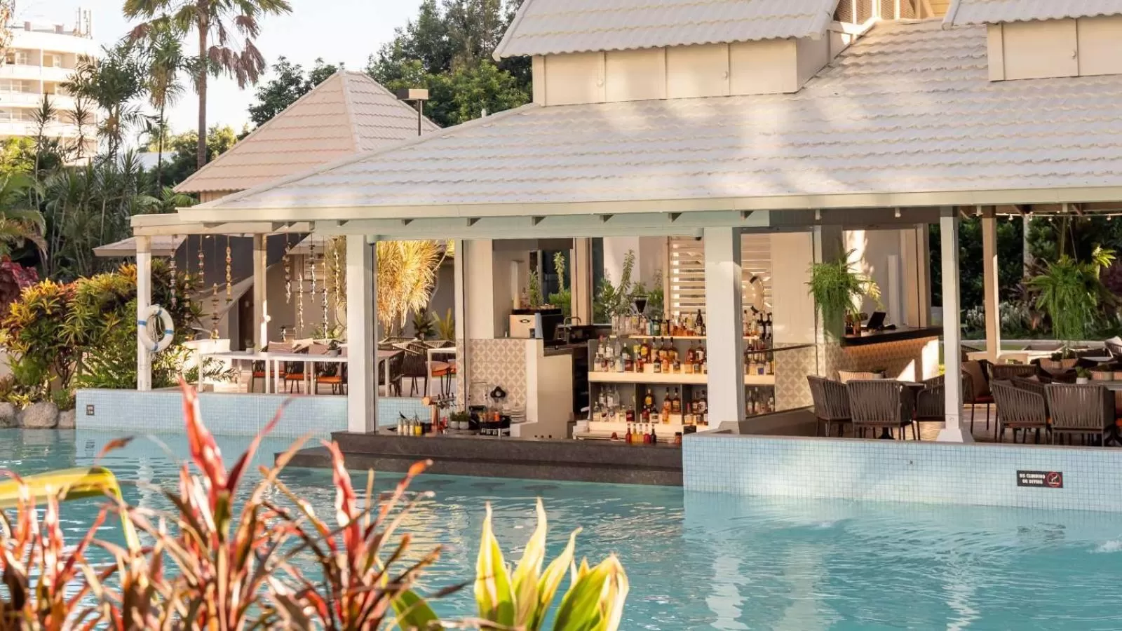 Restaurant/places to eat in Novotel Cairns Oasis Resort