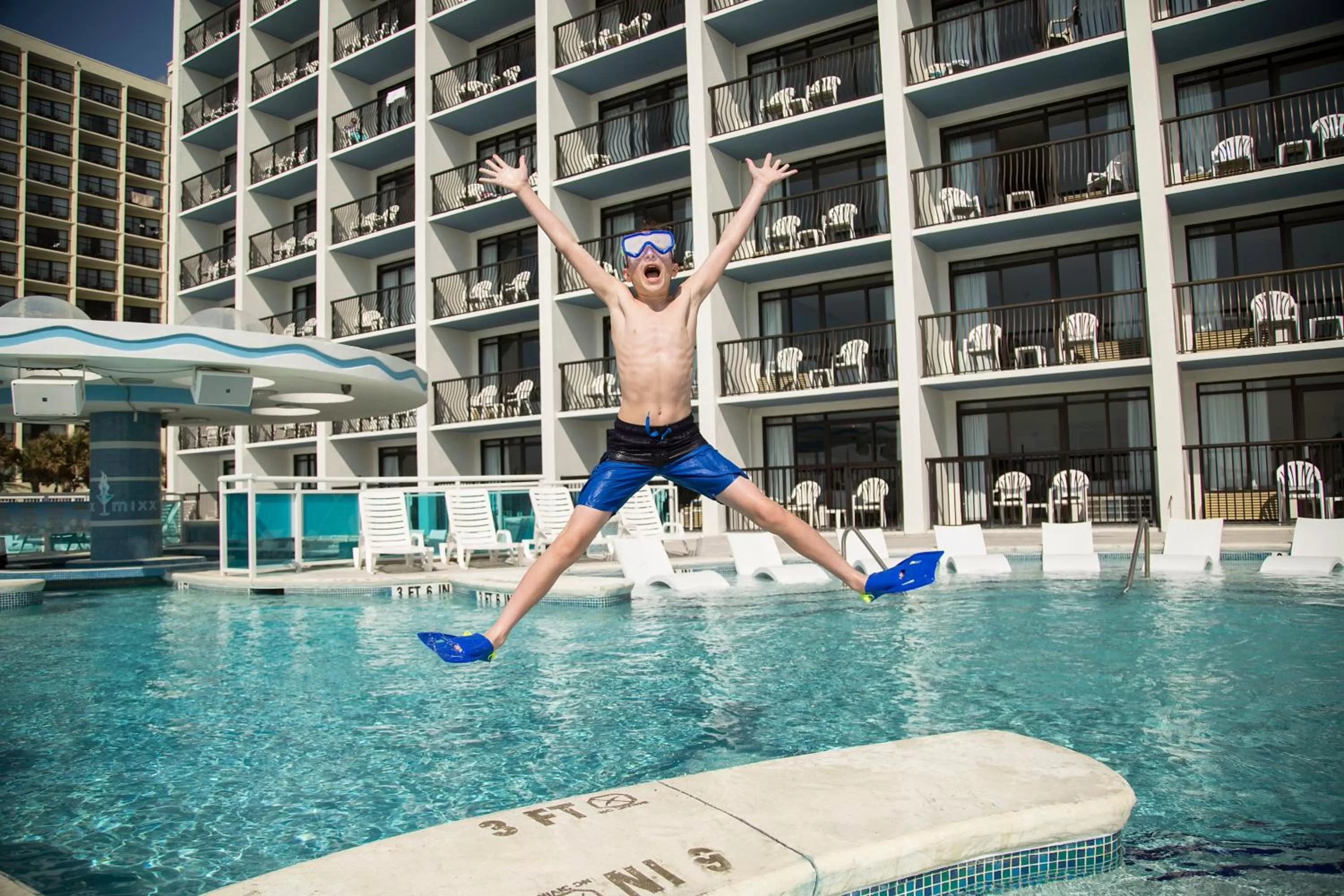 Swimming pool in Ocean Escape Condos