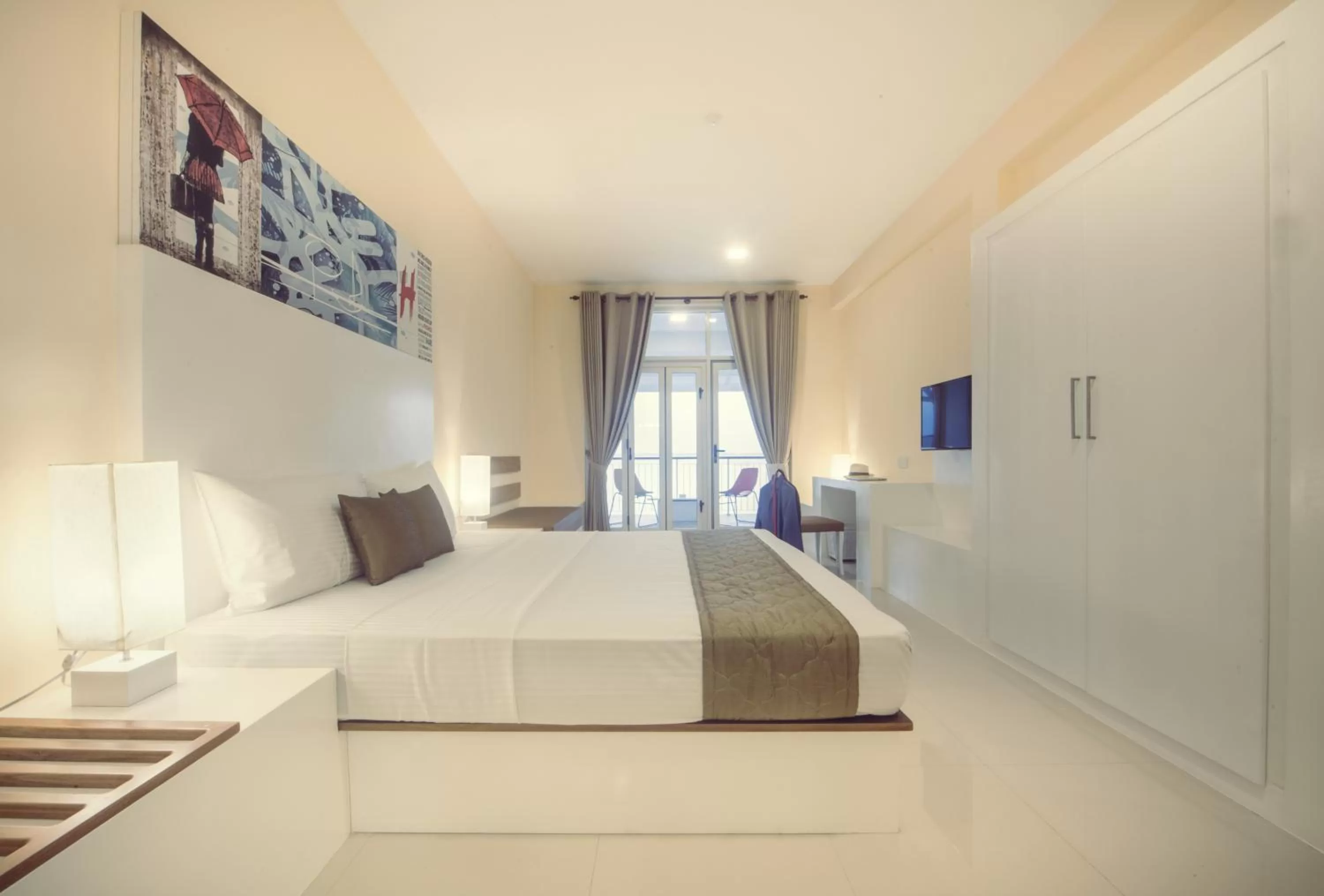 Bed in Hush Lagoon 30