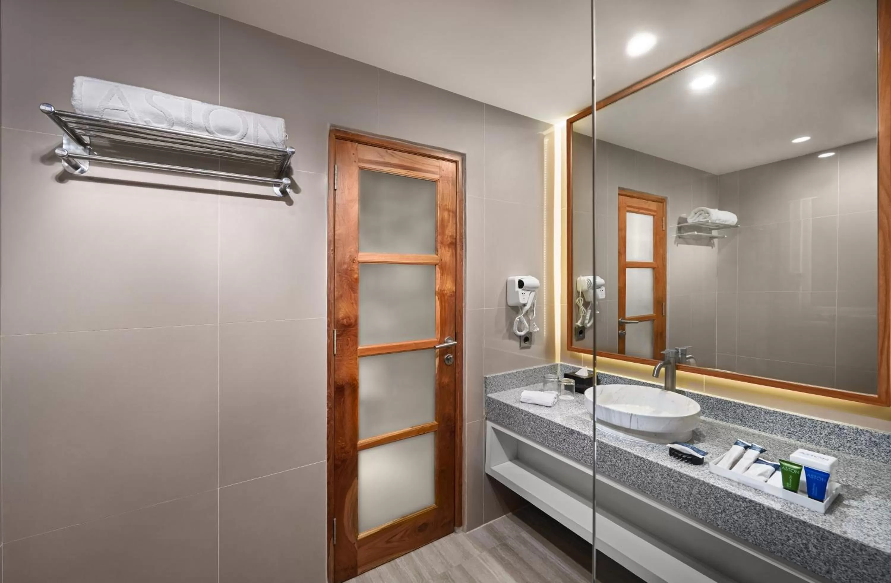 Bathroom in Aston Inn Jemursari