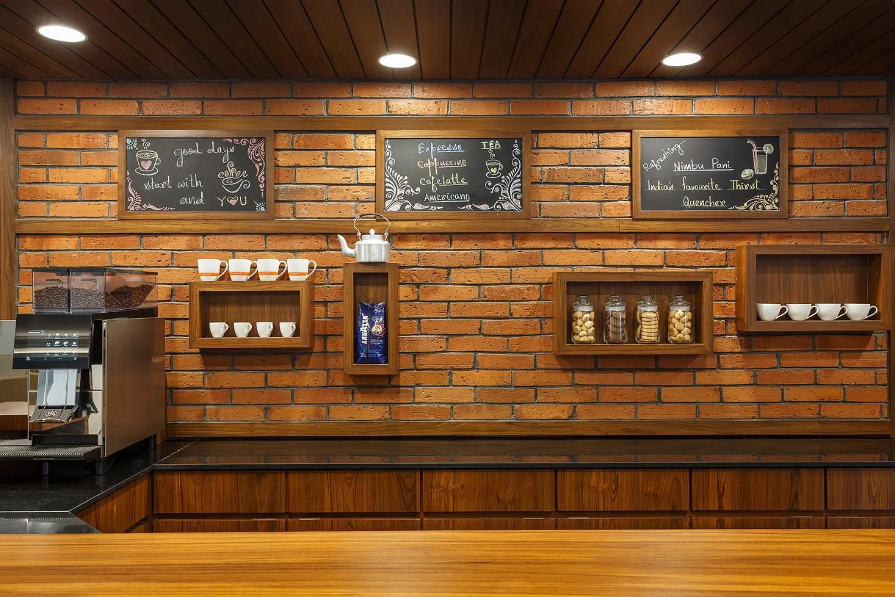 Lobby or reception in Ginger Lucknow