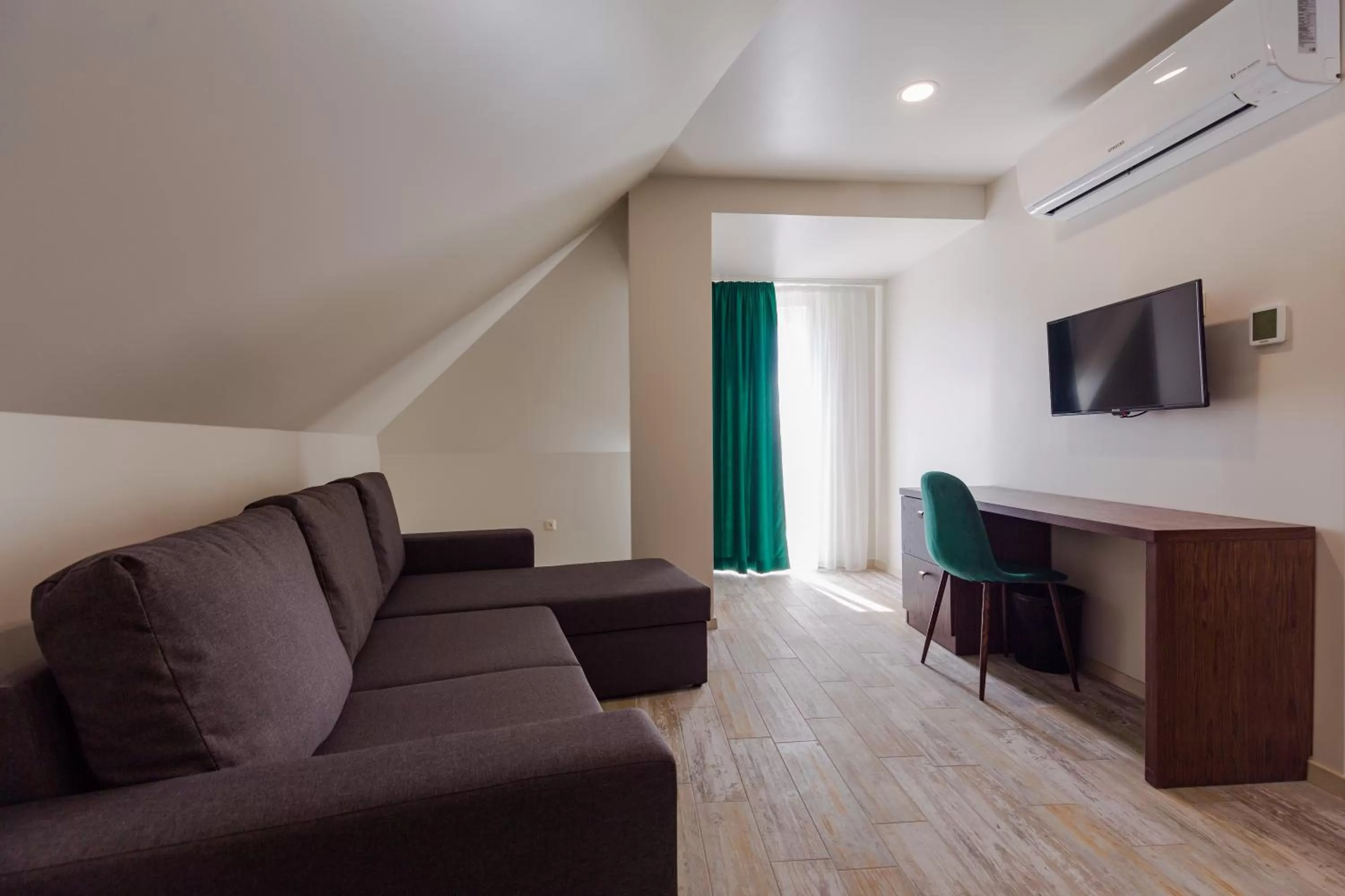 TV and multimedia, Seating Area in HOTEL BLOOM