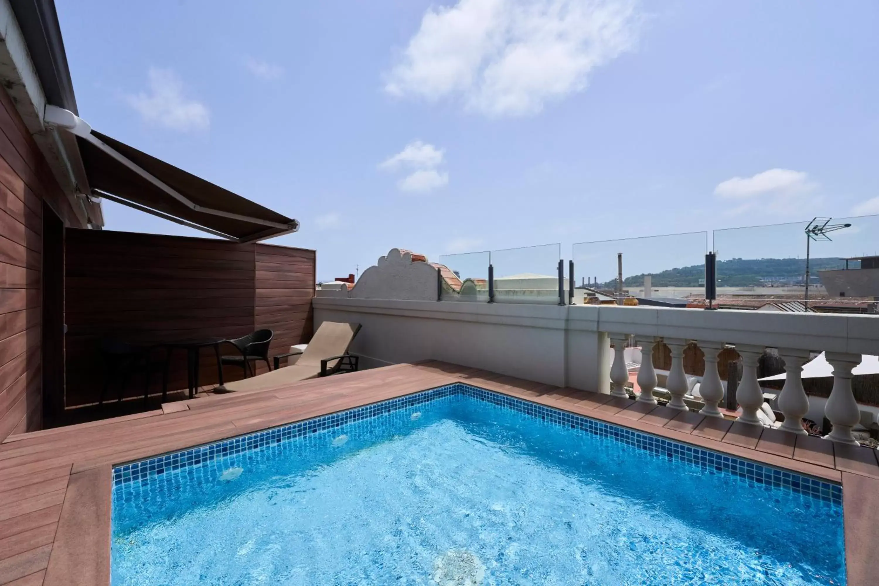 Junior Suite with Private Pool in Catalonia Ramblas 4* Sup Junior Suite with Private Pool in Catalonia Ramblas 4* Sup