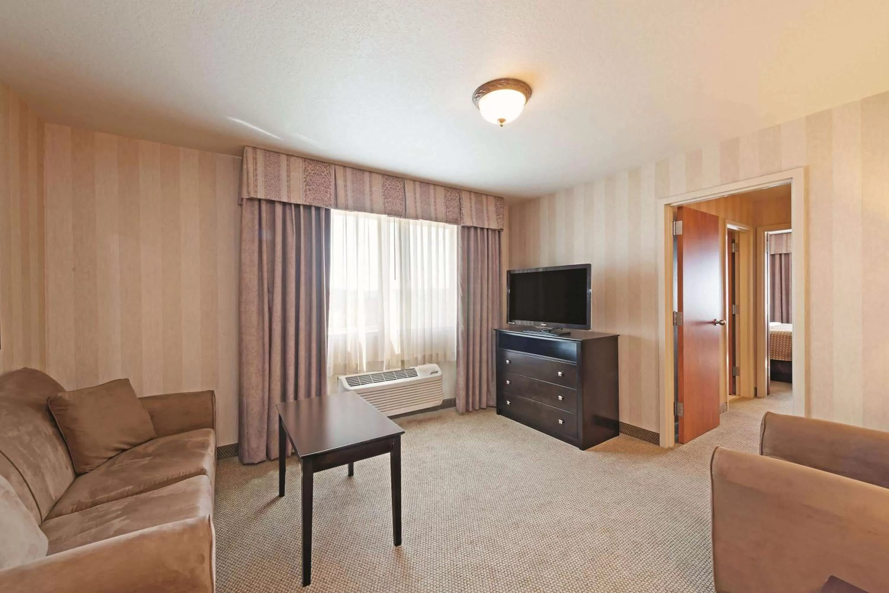 One-Bedroom King Suite - Non-Smoking in La Quinta by Wyndham Boise Towne Square