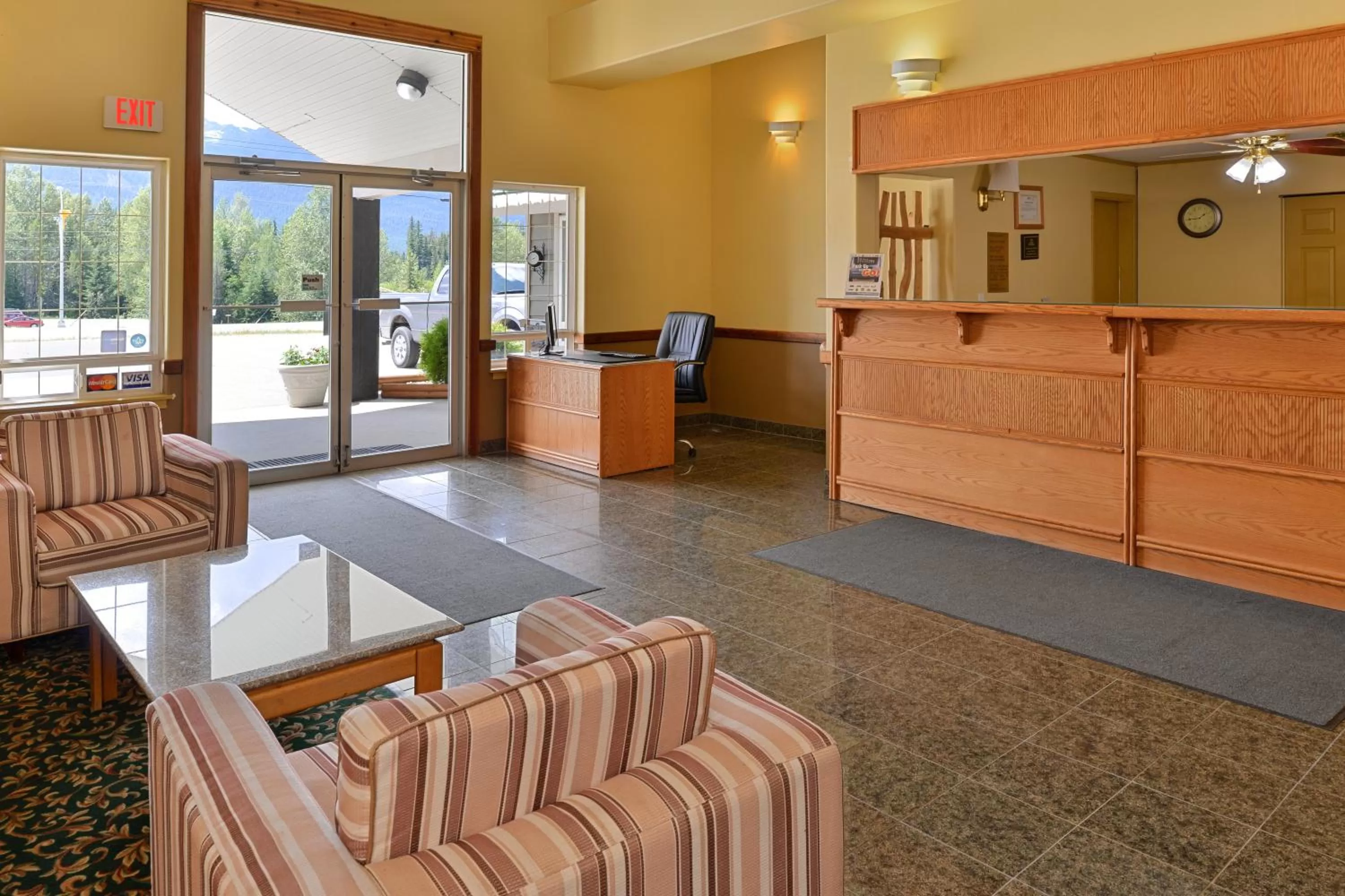 Lobby or reception in Canadas Best Value Inn Valemount
