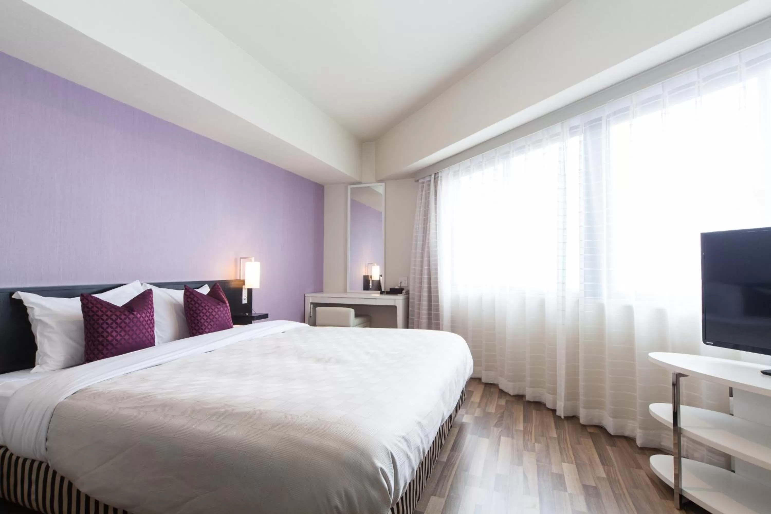 Photo of the whole room, Bed in Sakura Terrace