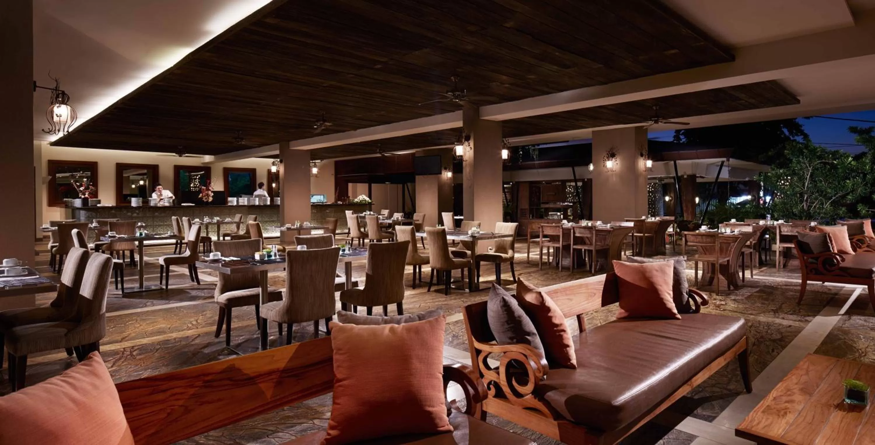 Restaurant/places to eat in Sun Island Hotel & Spa Kuta