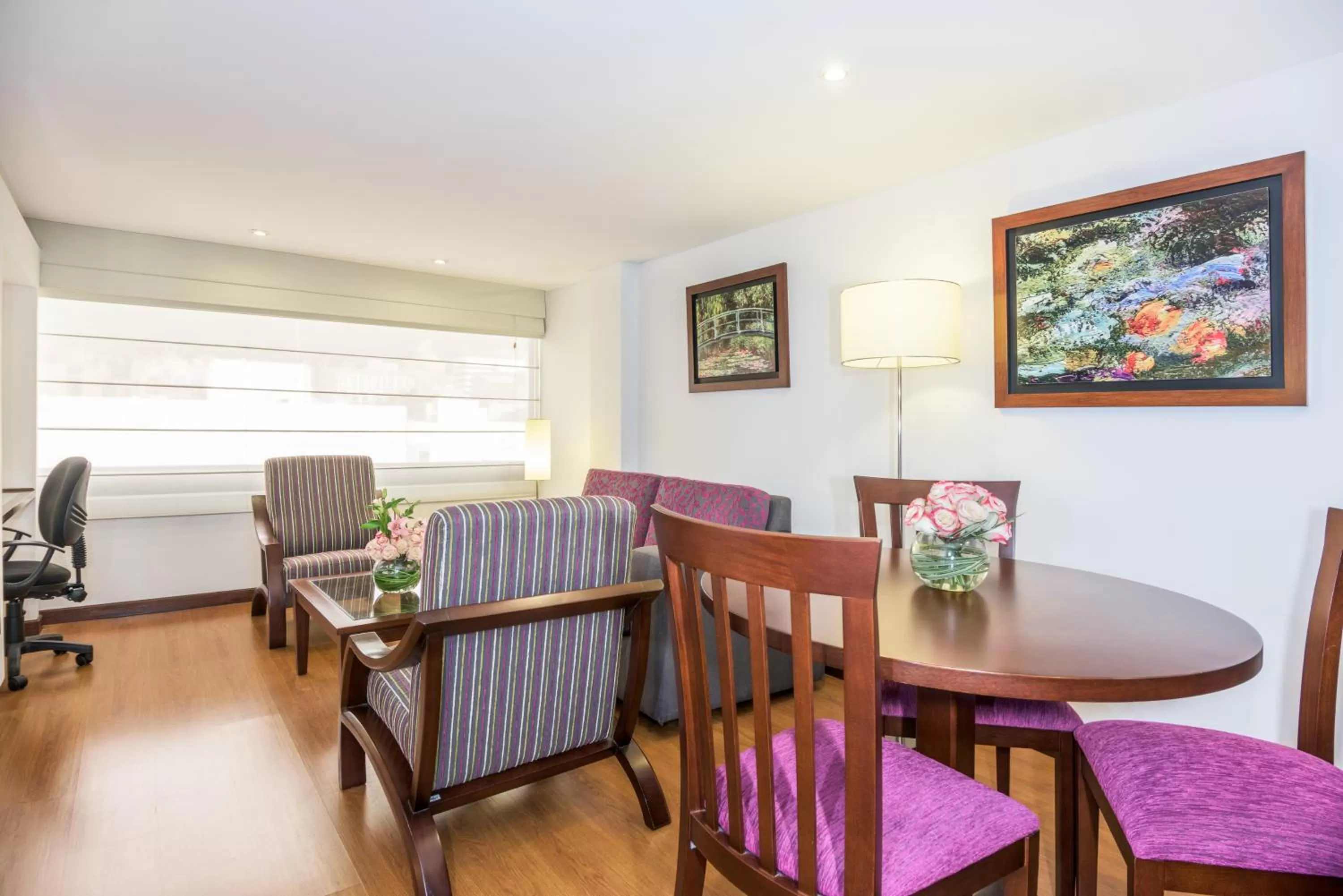 Living room in Radisson Bogota Metrotel