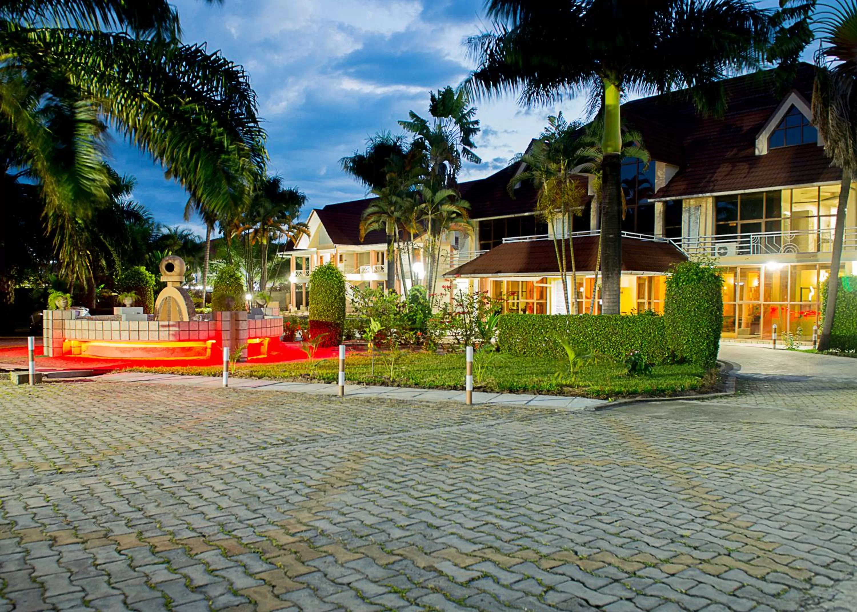 Natural landscape, Property Building in Hotel Safari Gate