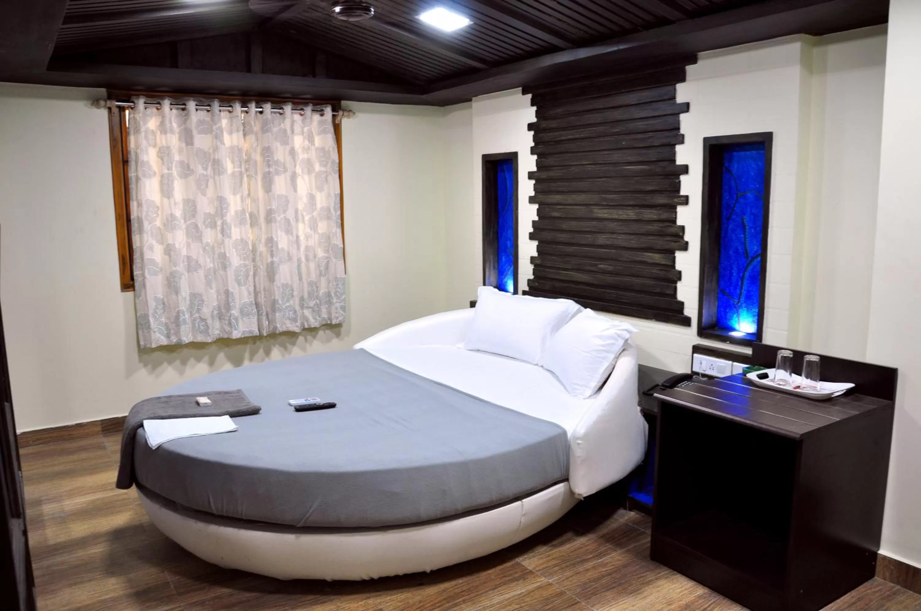 Bedroom, Bed in Hotel Anandhiram Heritage