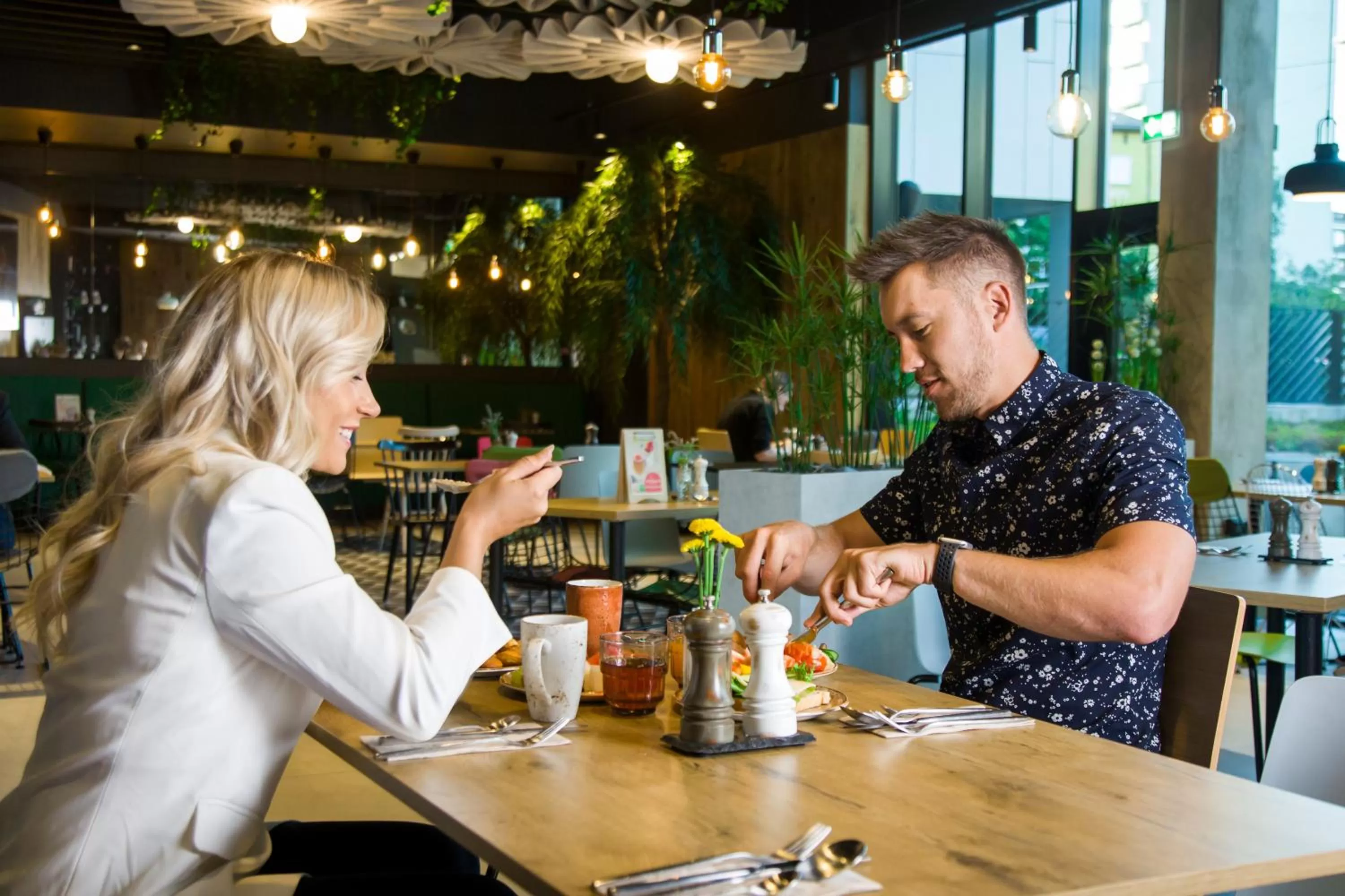 Restaurant/places to eat in ibis Tallinn Center