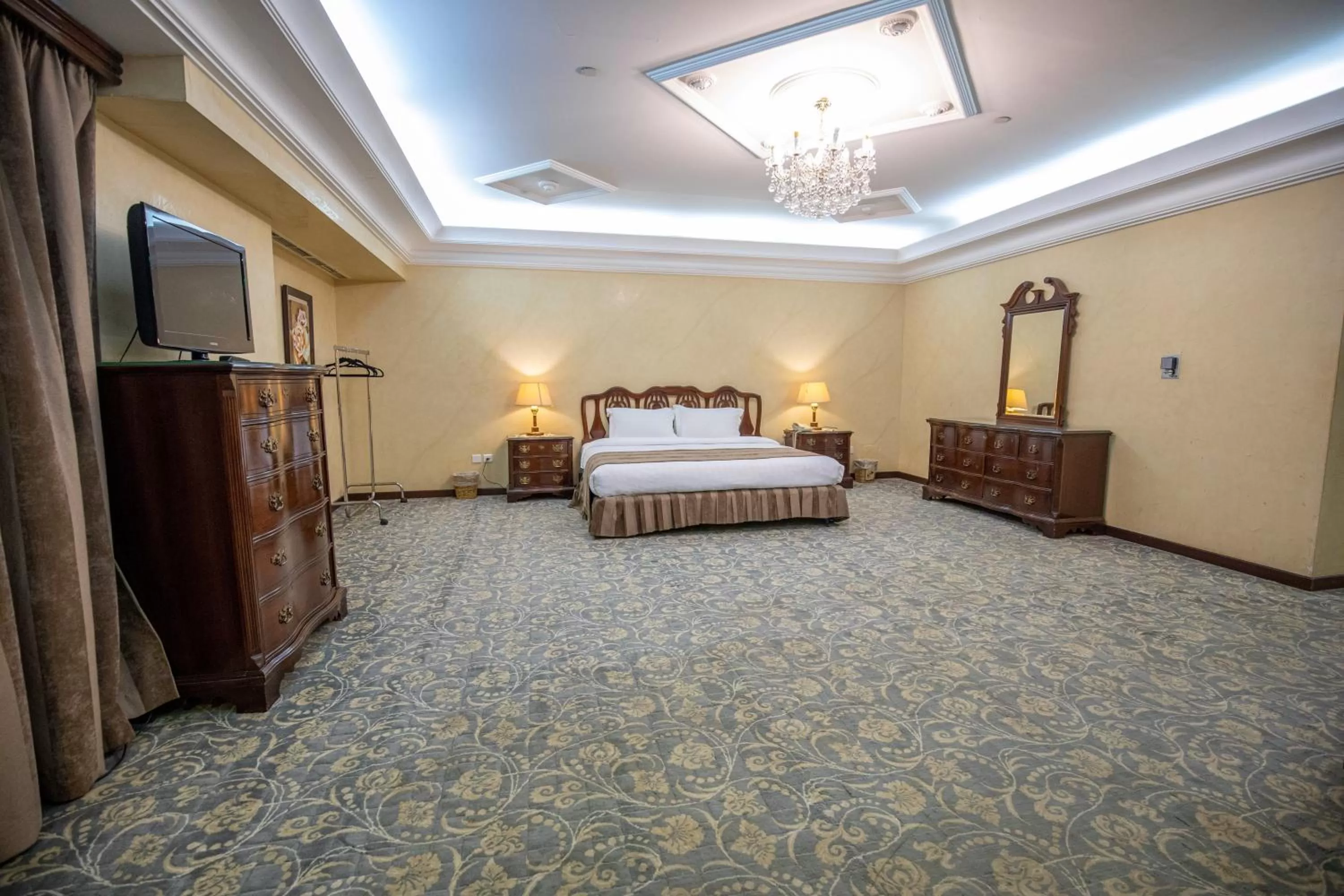 wedding, Bed in Hyatt Jeddah Continental Hotel