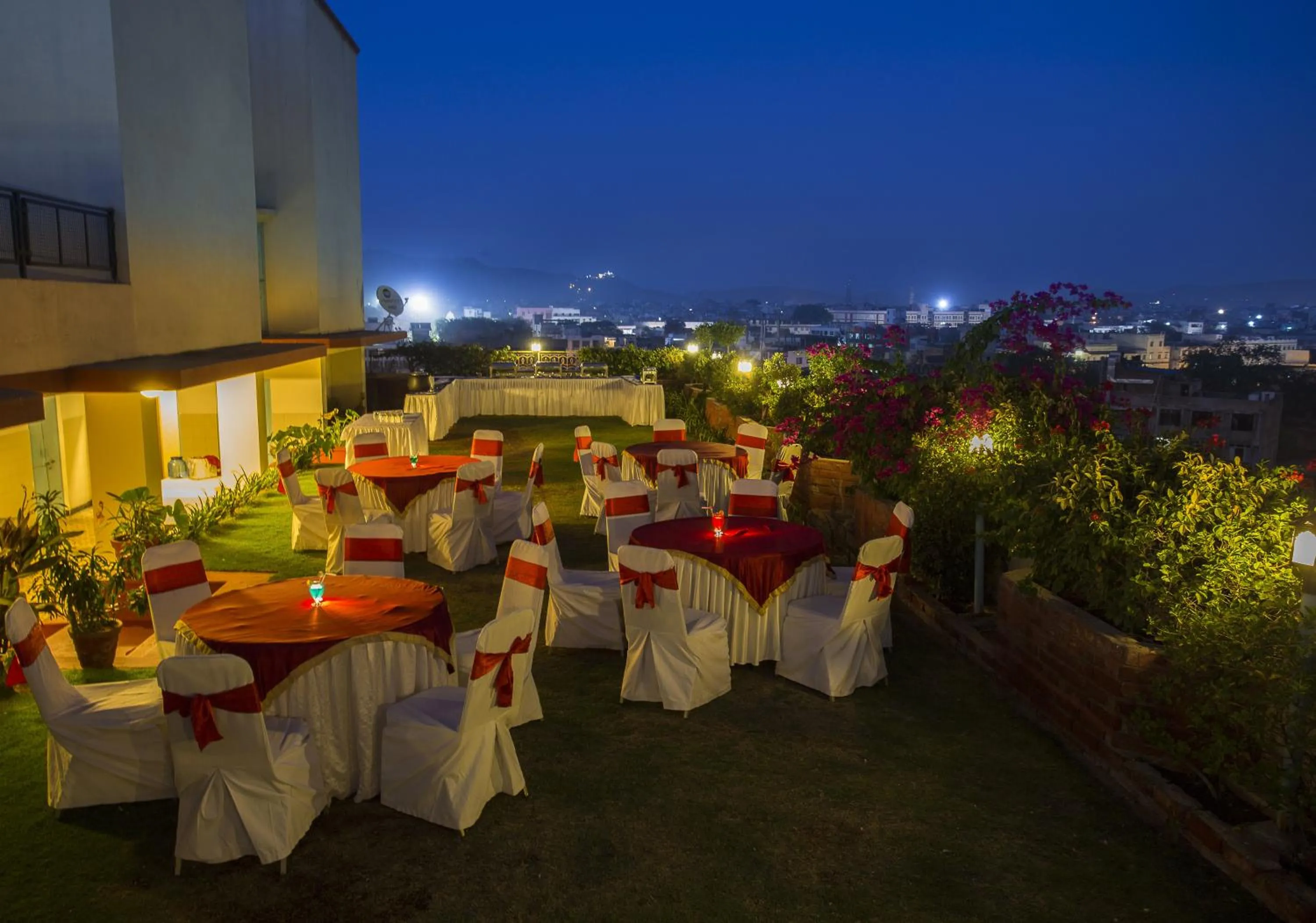 Garden in Vesta Maurya Palace