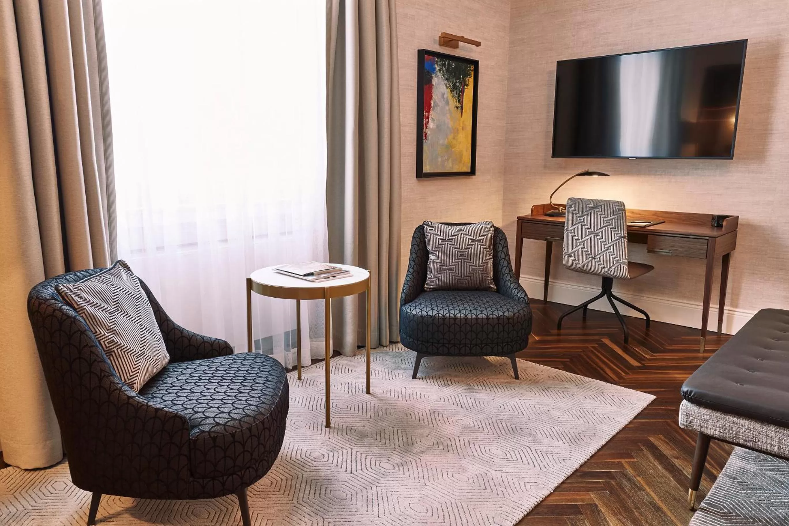 Seating area in Steigenberger Icon Parkhotel Düsseldorf