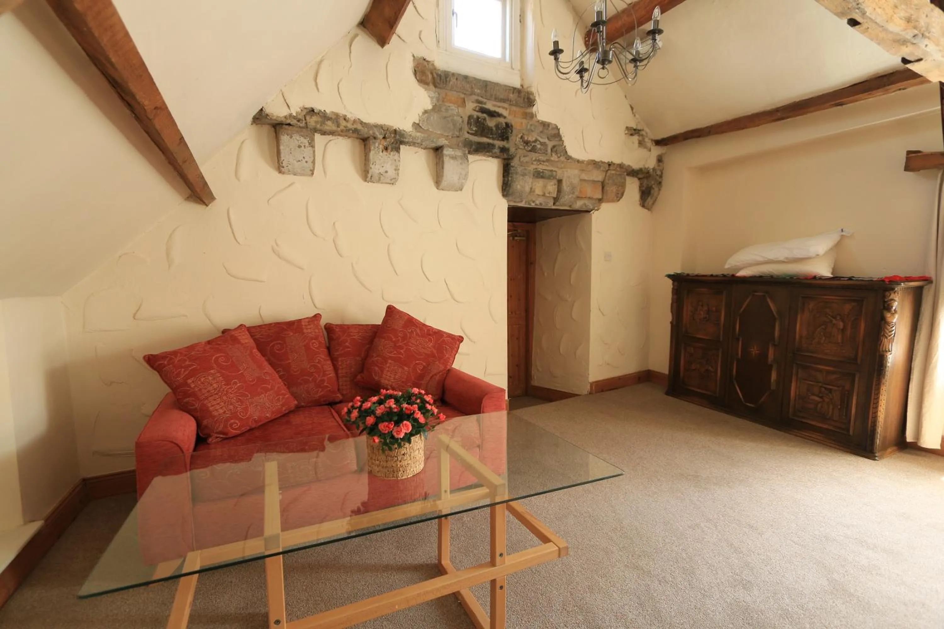 Living room in Centre Of Britain Hotel