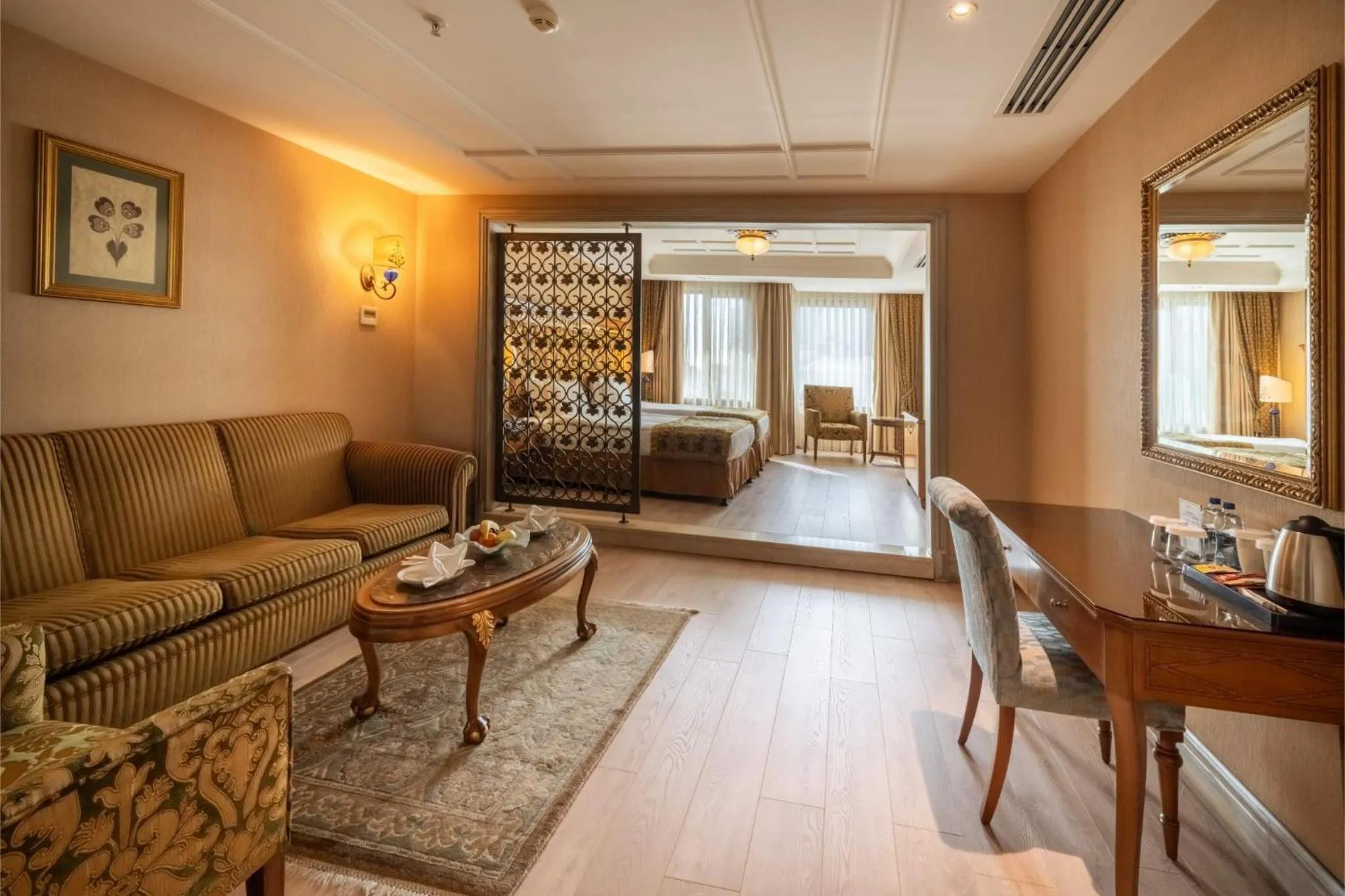 Photo of the whole room in The Central Palace Taksim