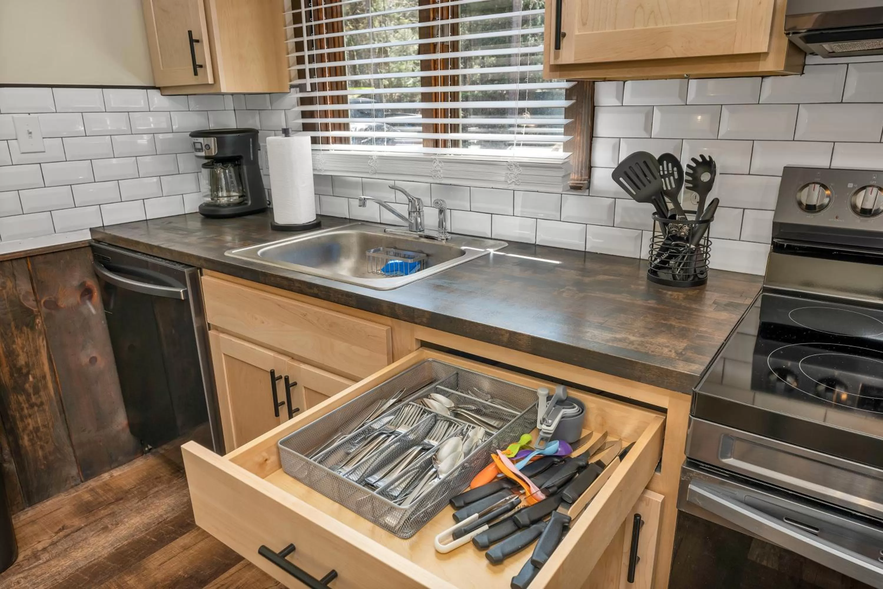 Coffee/tea facilities in The Inn & More