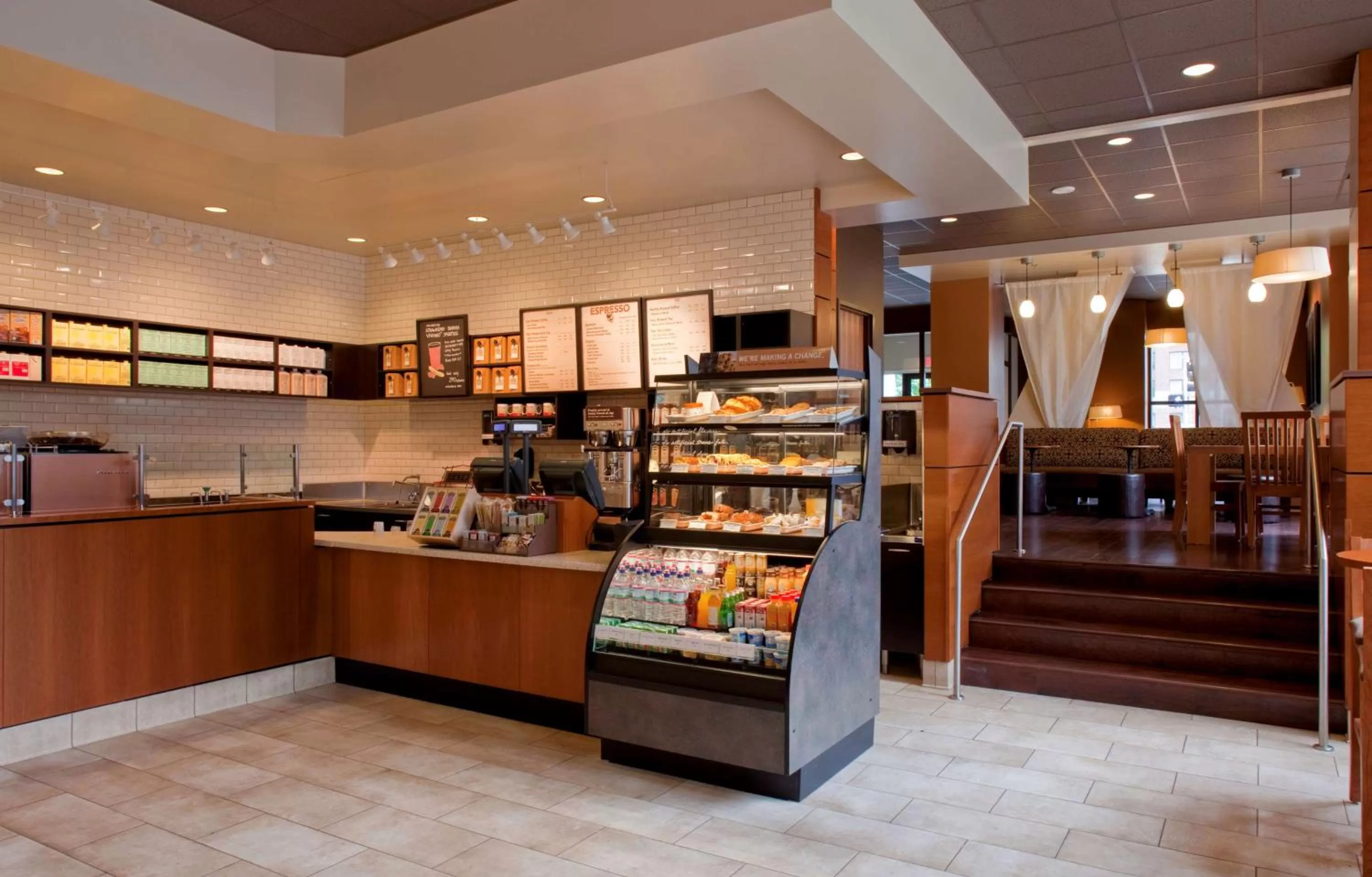 Restaurant/places to eat in Hyatt Regency Saint Louis at The Arch