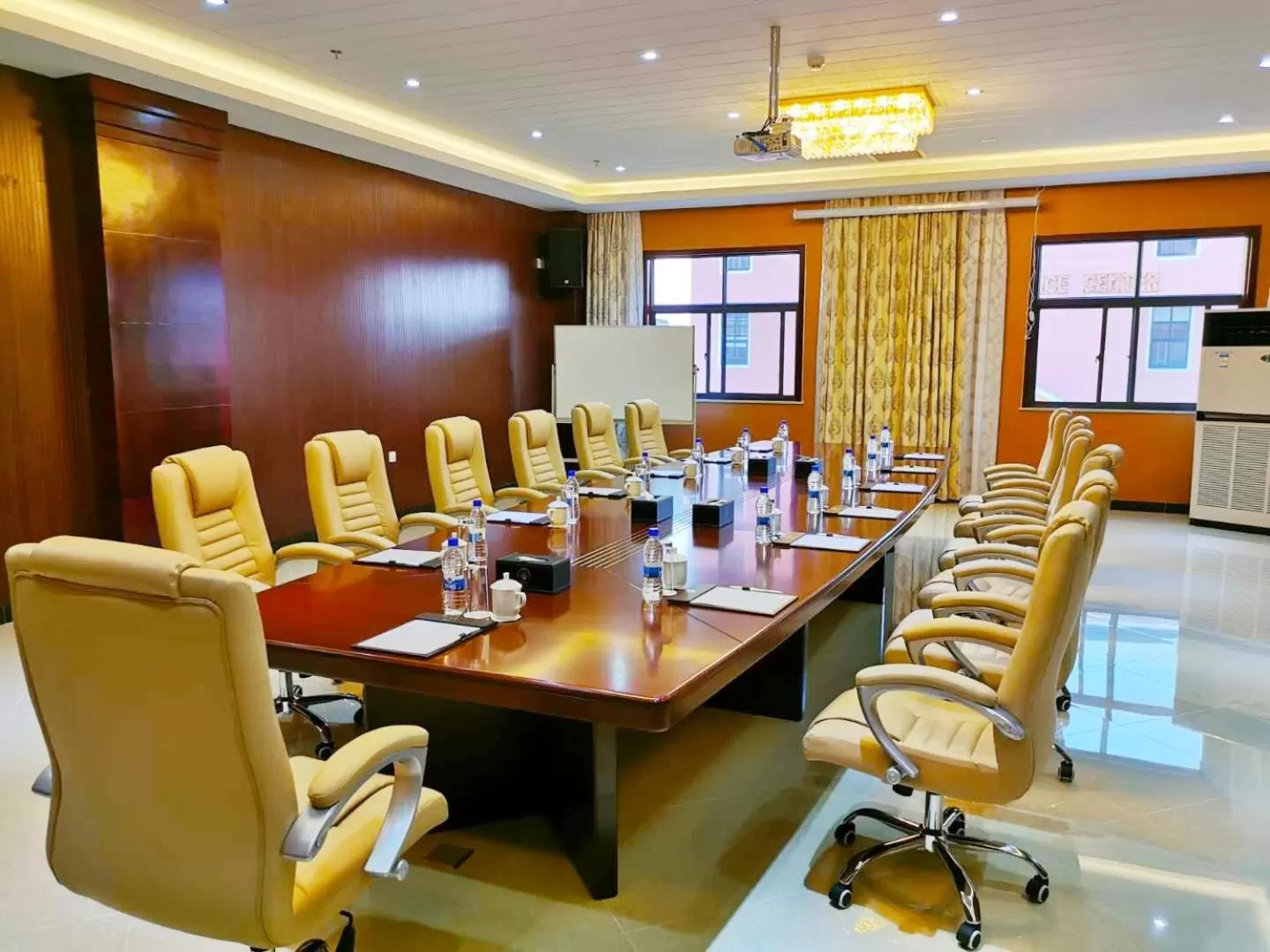 Meeting/conference room in Golden Peacock Hotel Blantyre