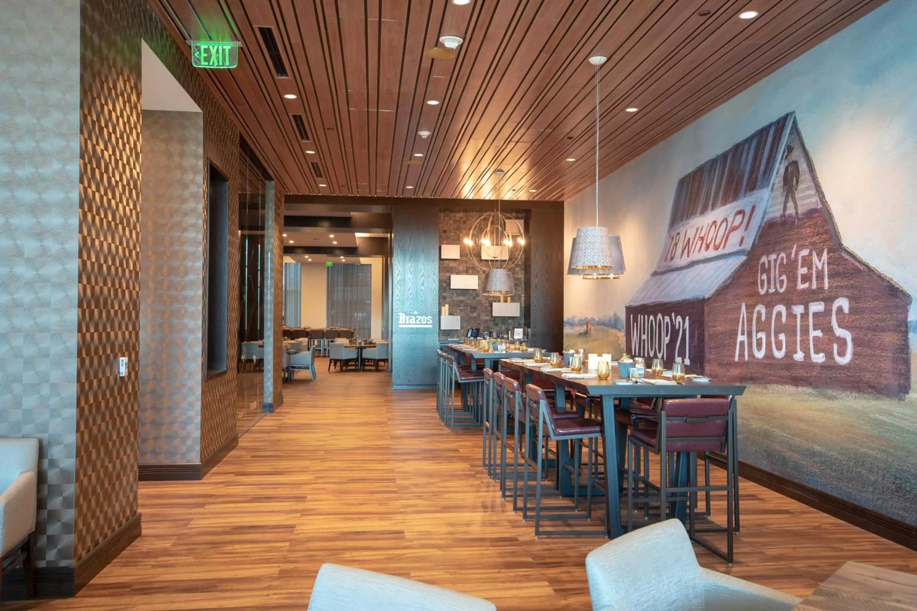 Restaurant/places to eat in Texas A&M Hotel and Conference Center