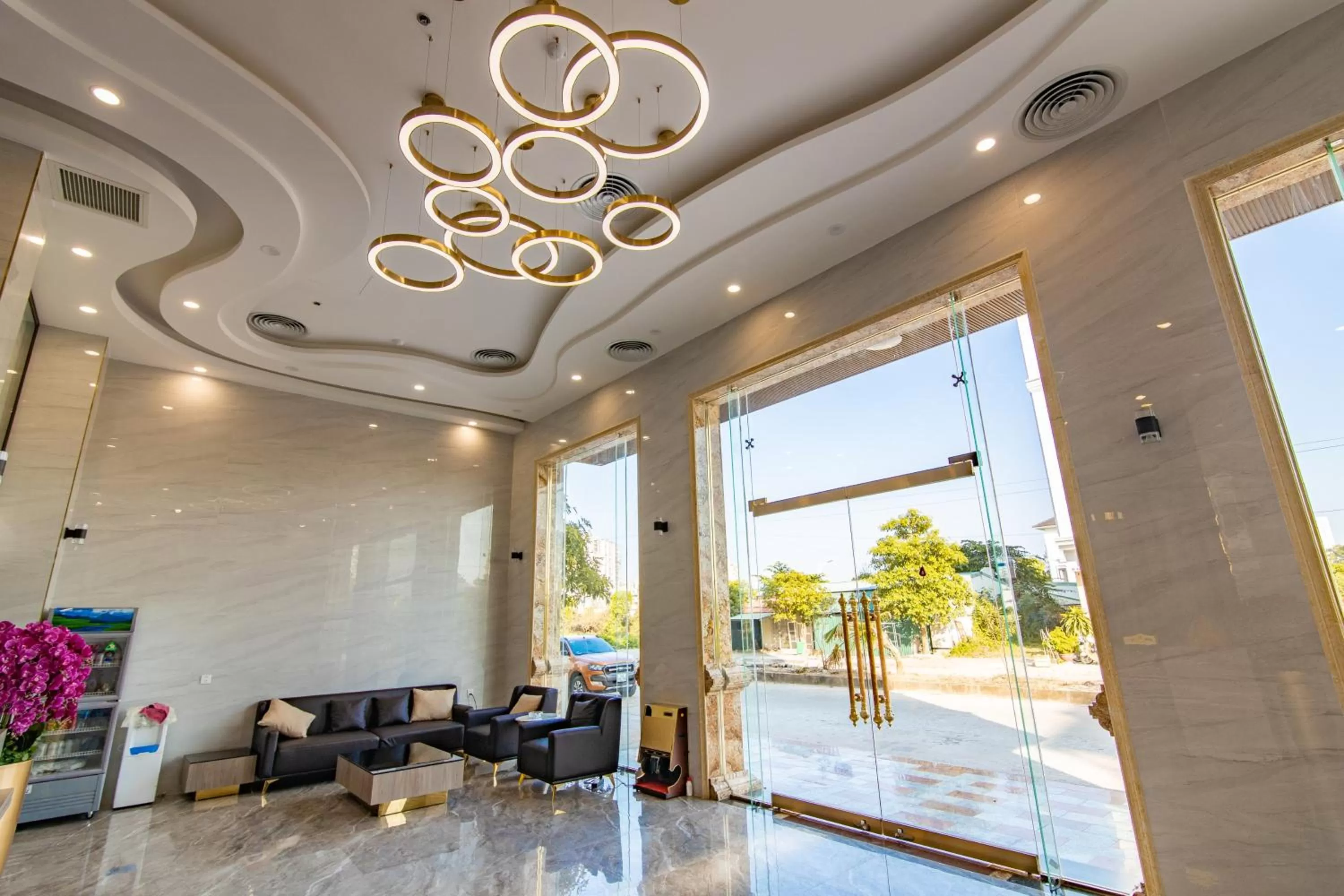 Lobby or reception in Sunshine Hotel Móng Cái