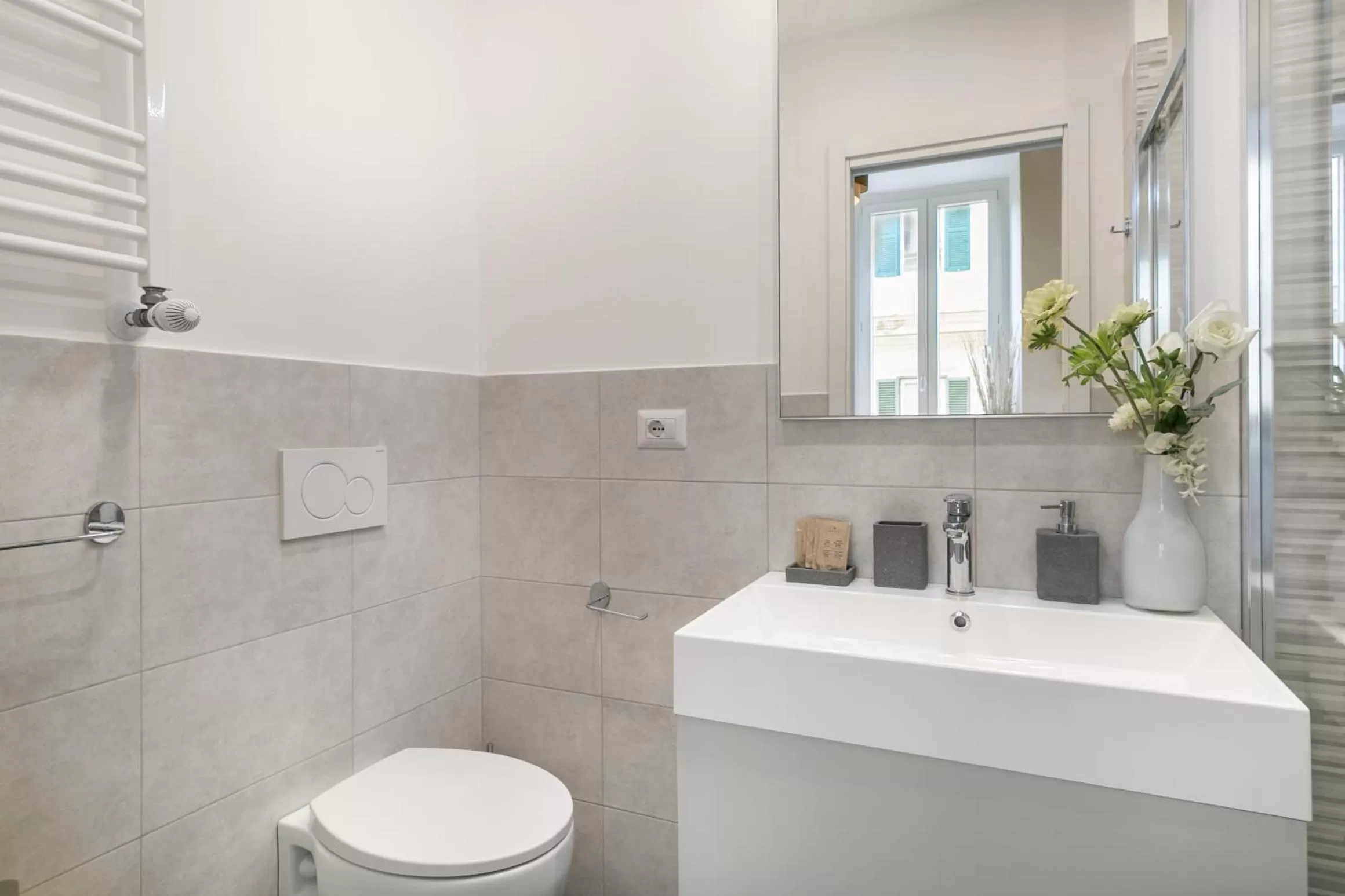 Bathroom in White Ostilia B&B