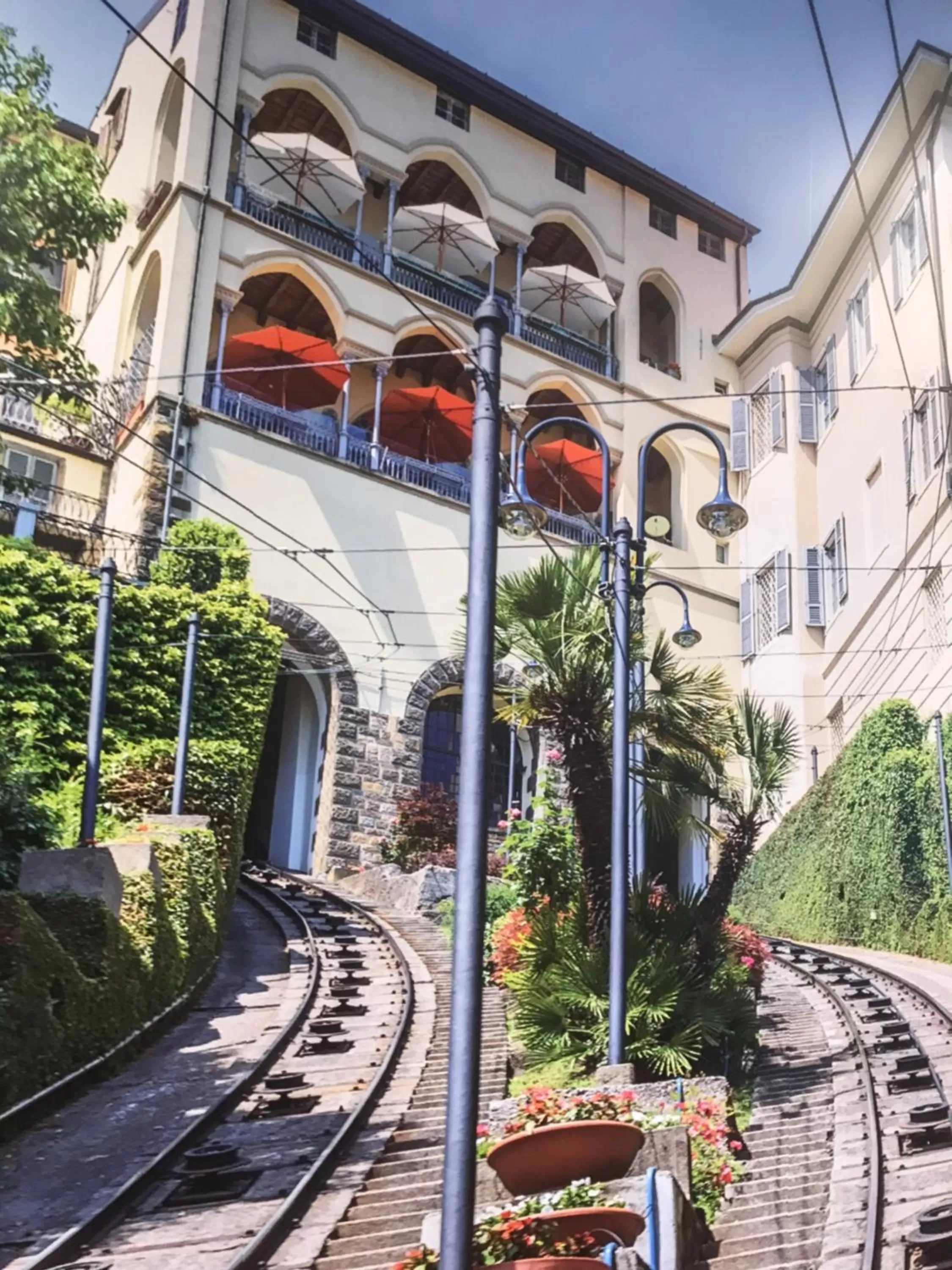 Smart-House Rent-Rooms FREE PARKING