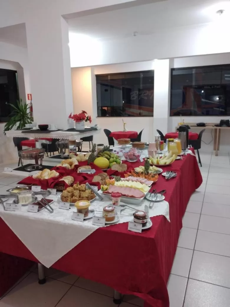 Restaurant/Places to Eat in Domum Hotel