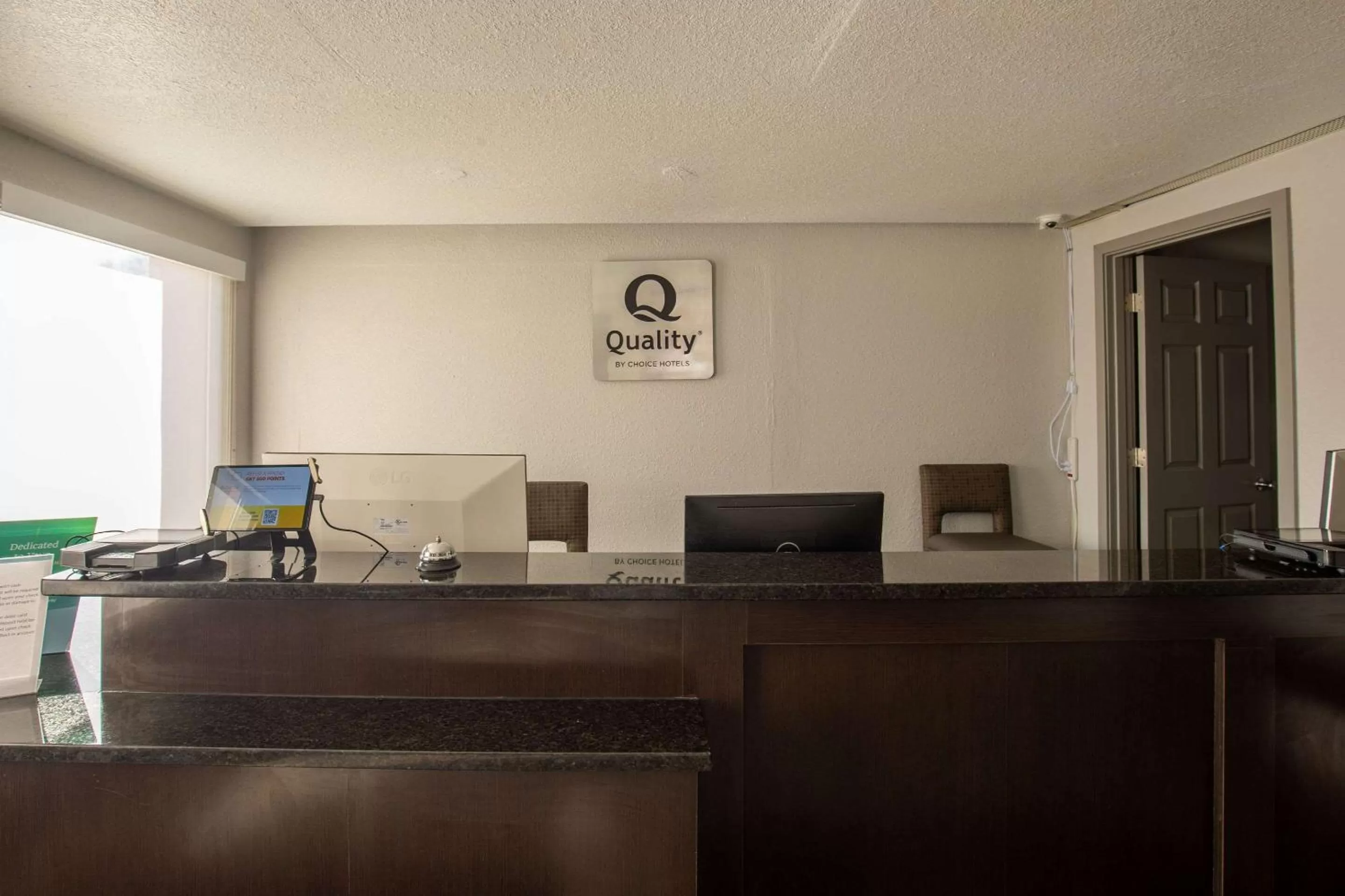Lobby or reception in Quality Inn & Suites Portage Central
