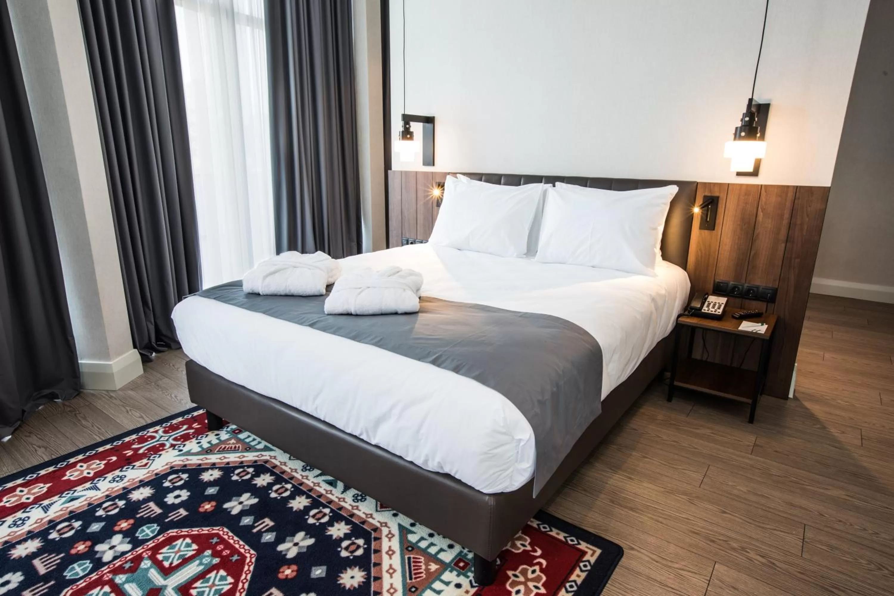 Photo of the whole room, Bed in Holiday Inn Telavi by IHG