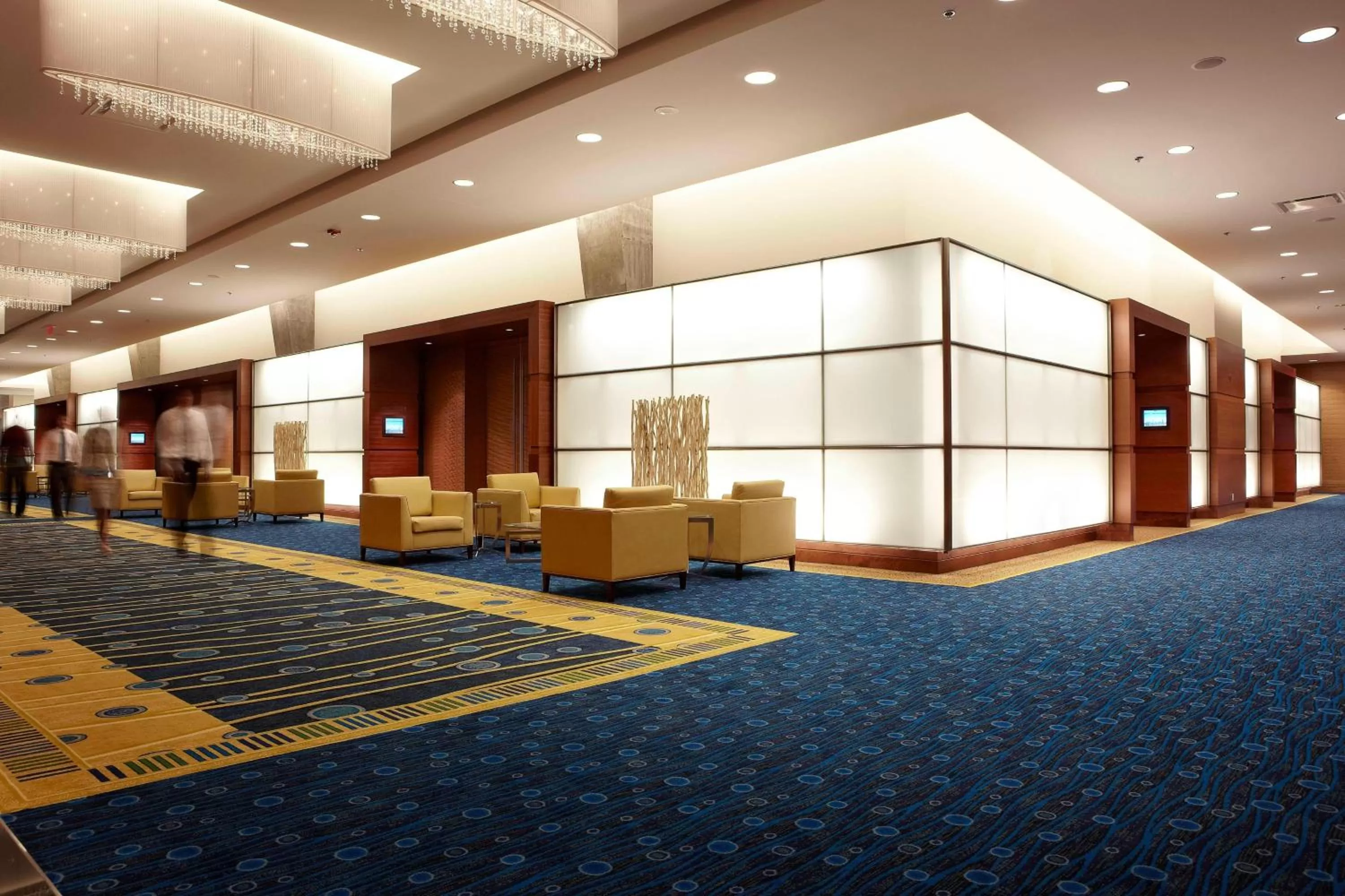 Meeting/conference room in Marriott Montreal Airport In-Terminal Hotel