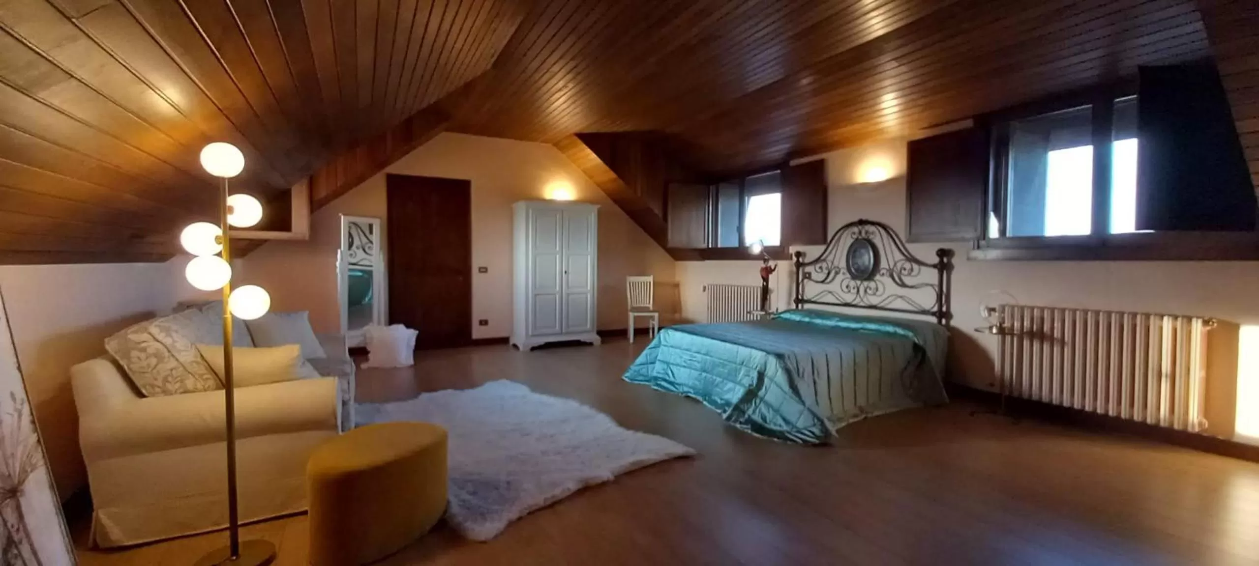 Toilet, Bed in Villa Pieve