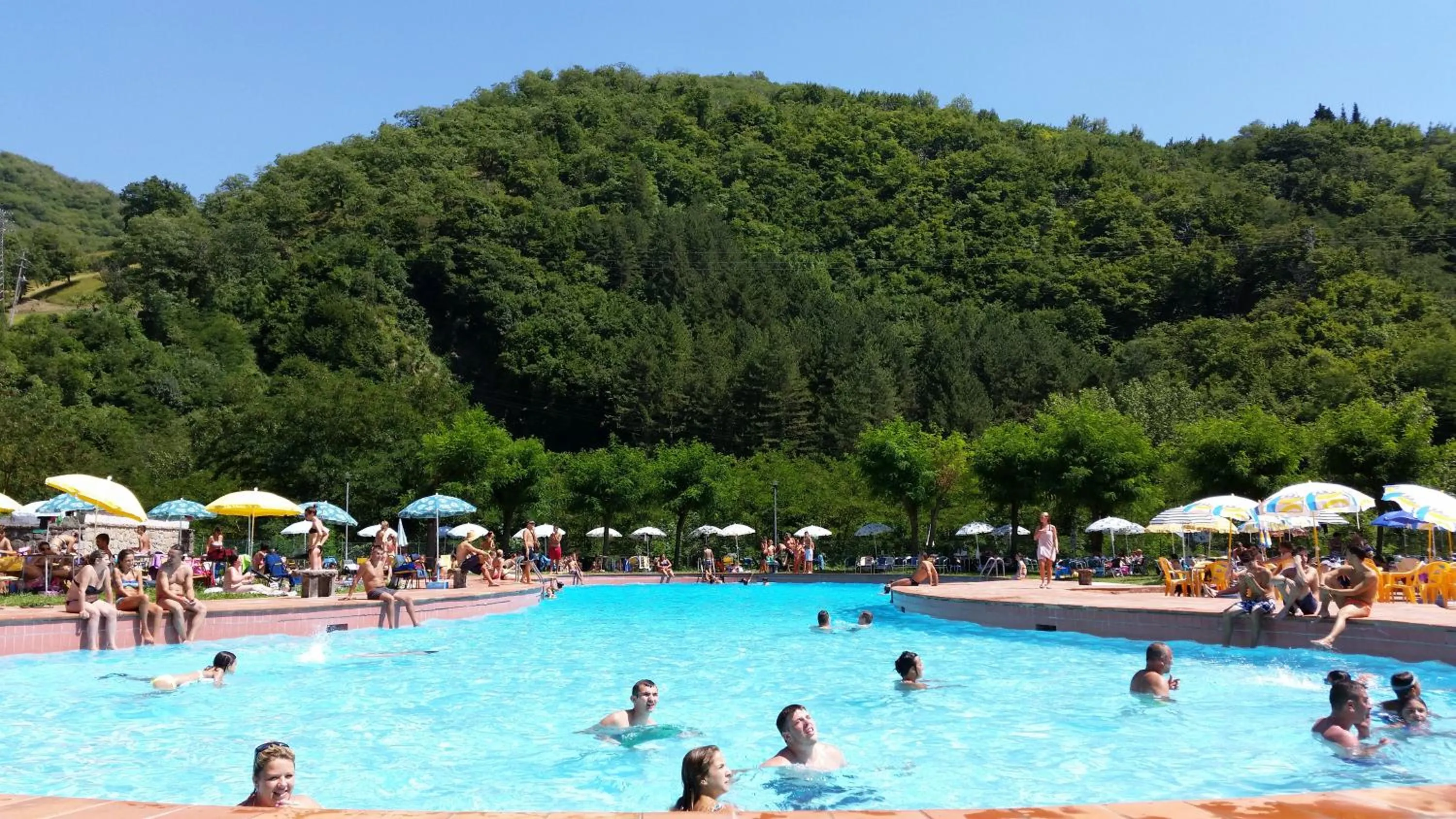 Swimming pool in Hotel Marrani