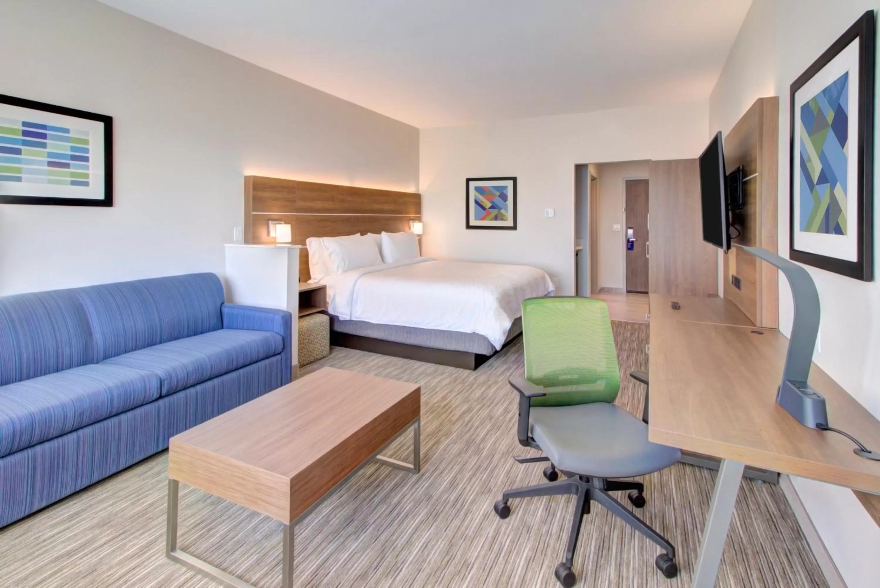 Bedroom, Bed in Holiday Inn Express & Suites Charlotte Southwest by IHG
