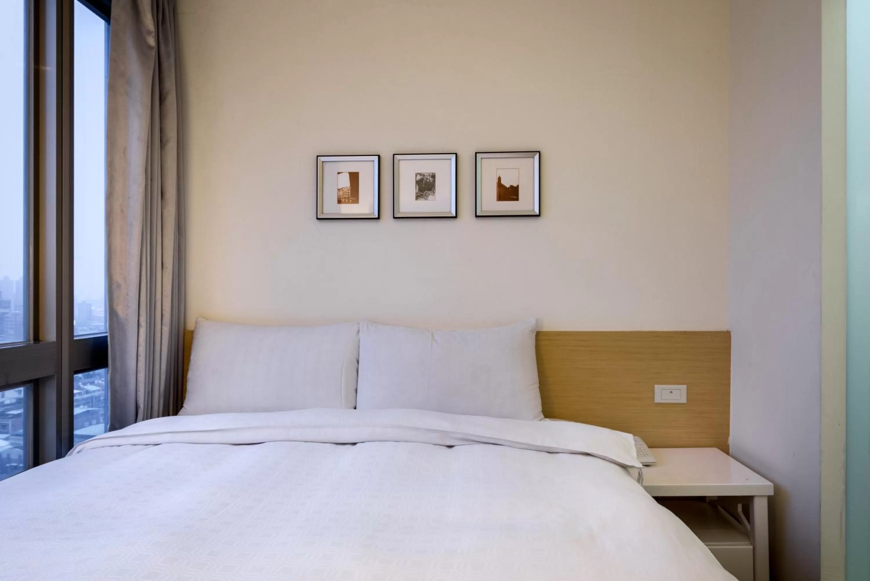 Decorative detail, Bed in Wemeet Hotel Taipei