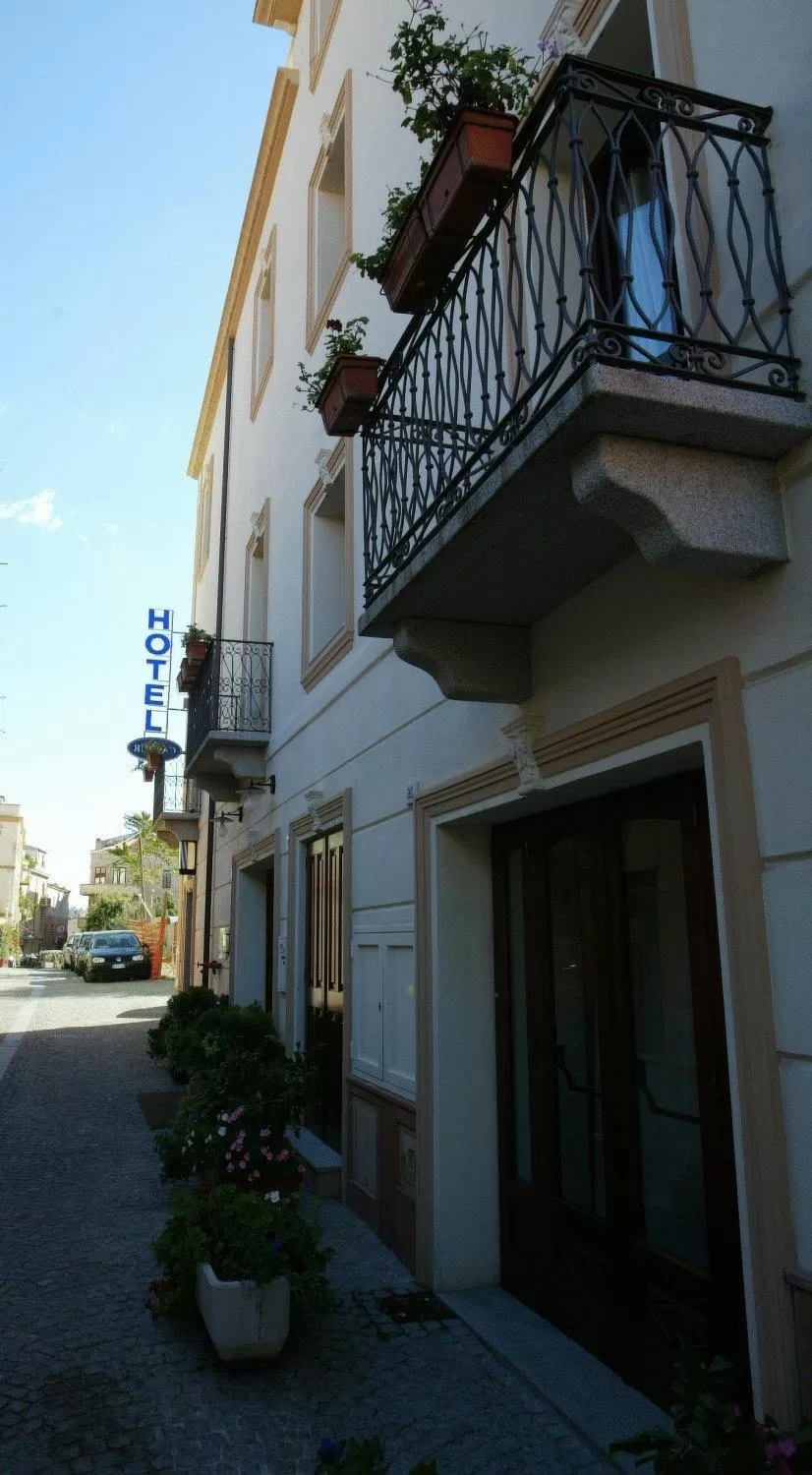 Property building in Hotel Cavour
