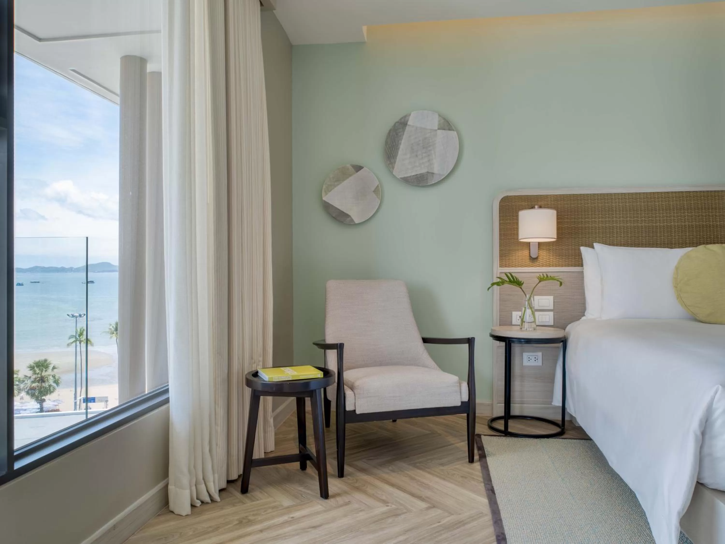 Bedroom, Bed in Amari Pattaya