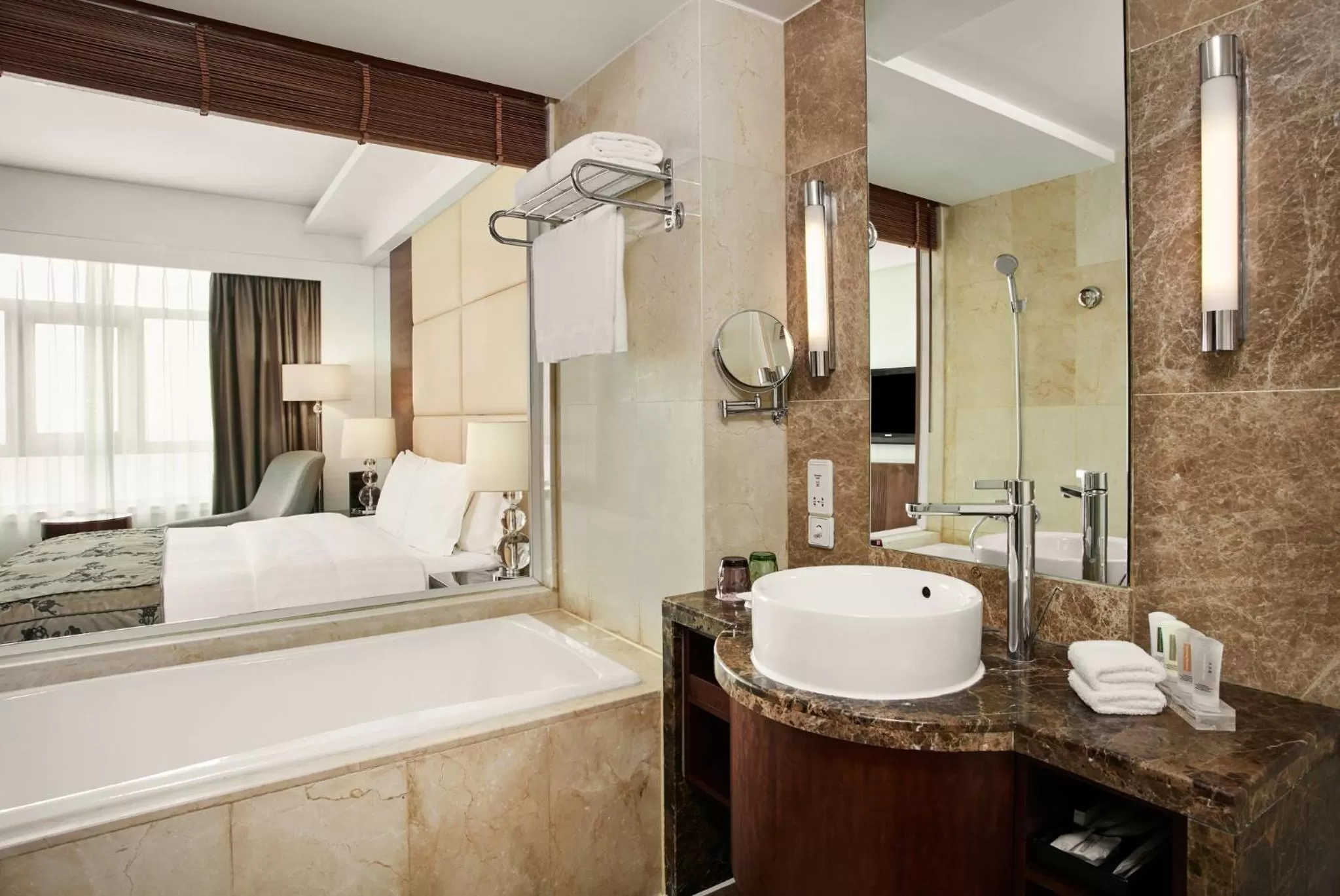 Bedroom in Crowne Plaza Beijing International Airport by IHG