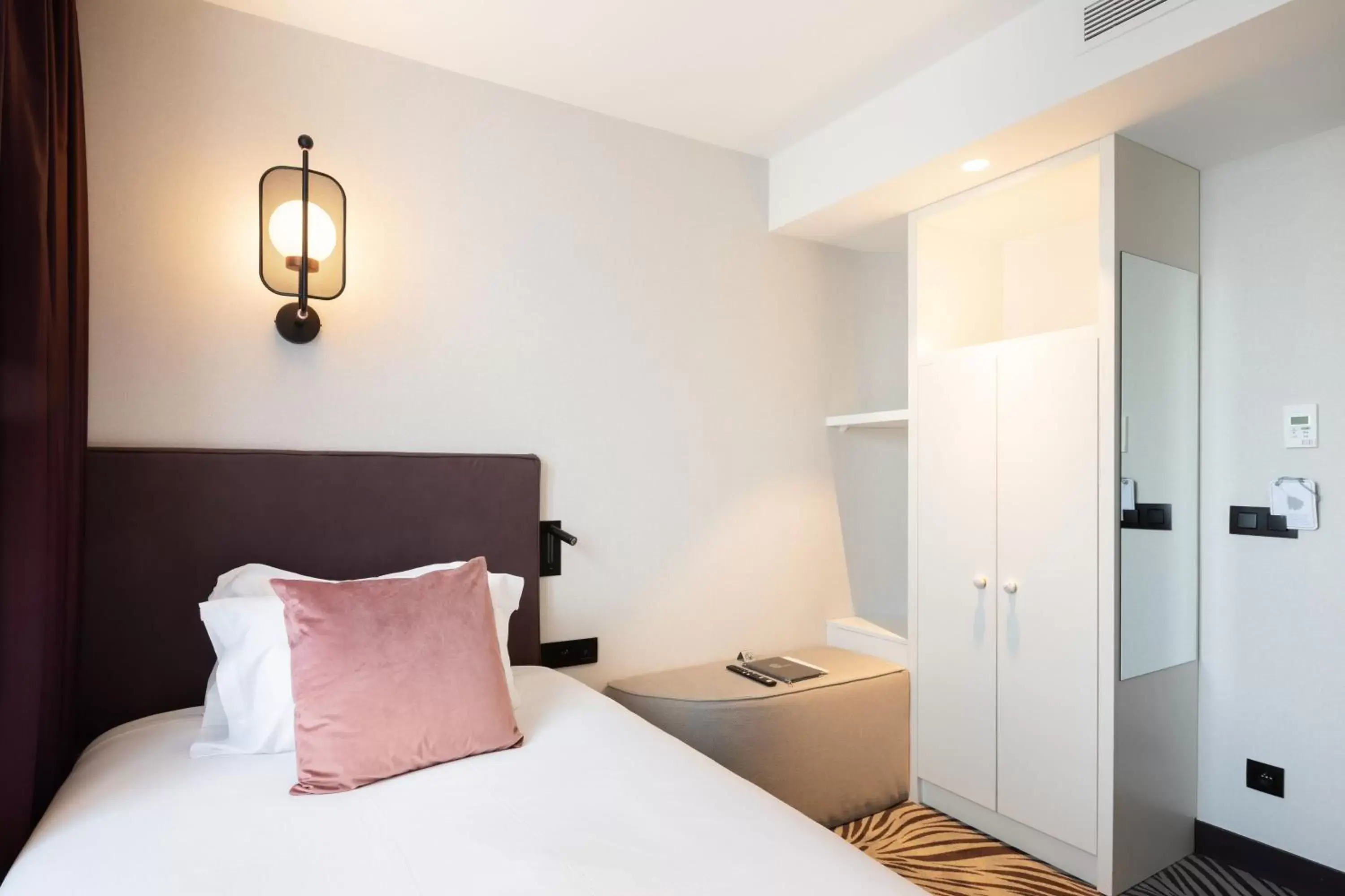 Single Room in Hôtel Prince Albert Gare de Lyon Ex Concordia Single Room in Hôtel Prince Albert Gare de Lyon Ex Concordia