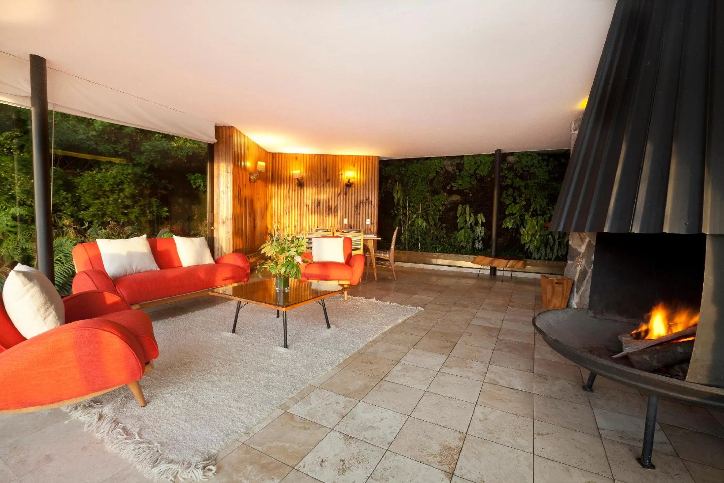 Living room, Seating Area in Hotel Antumalal