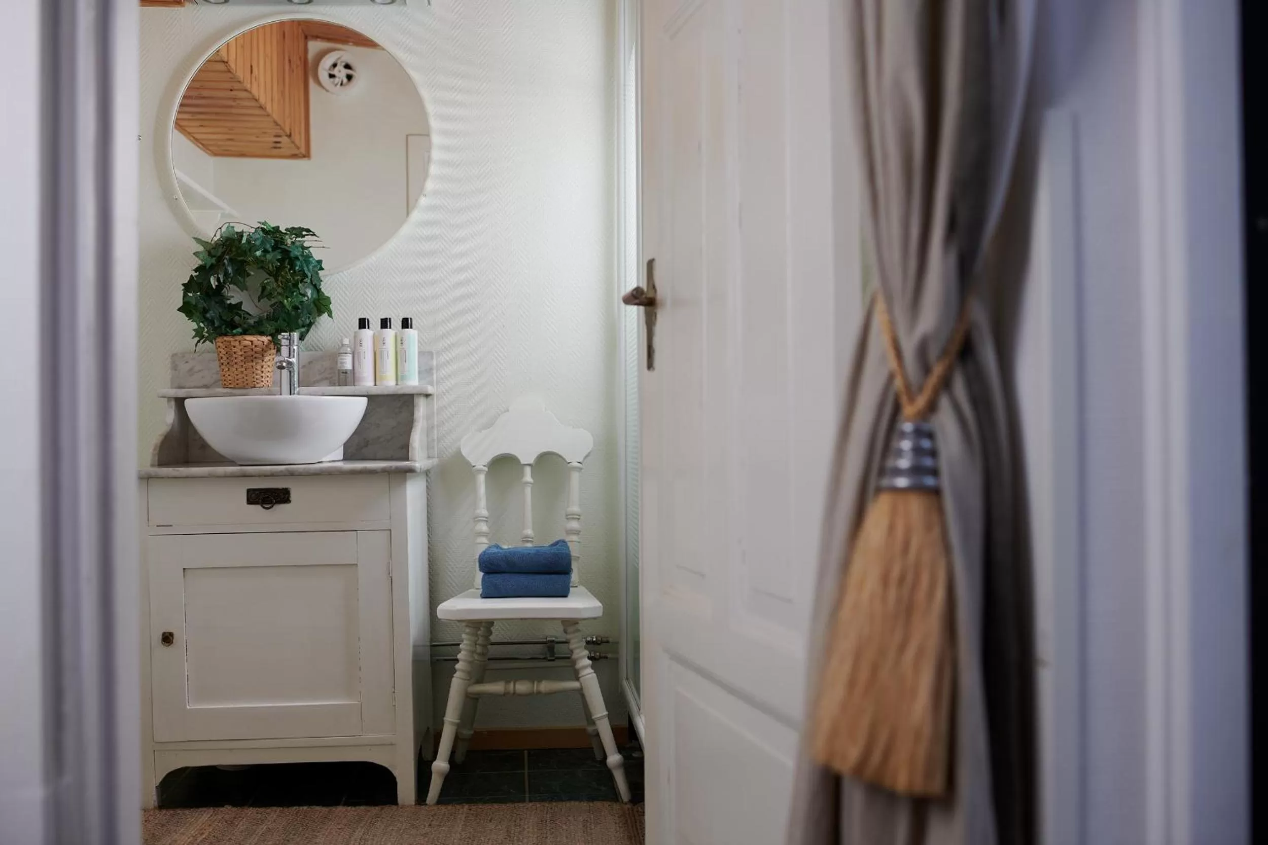 Shower in Hotell Bäckagården