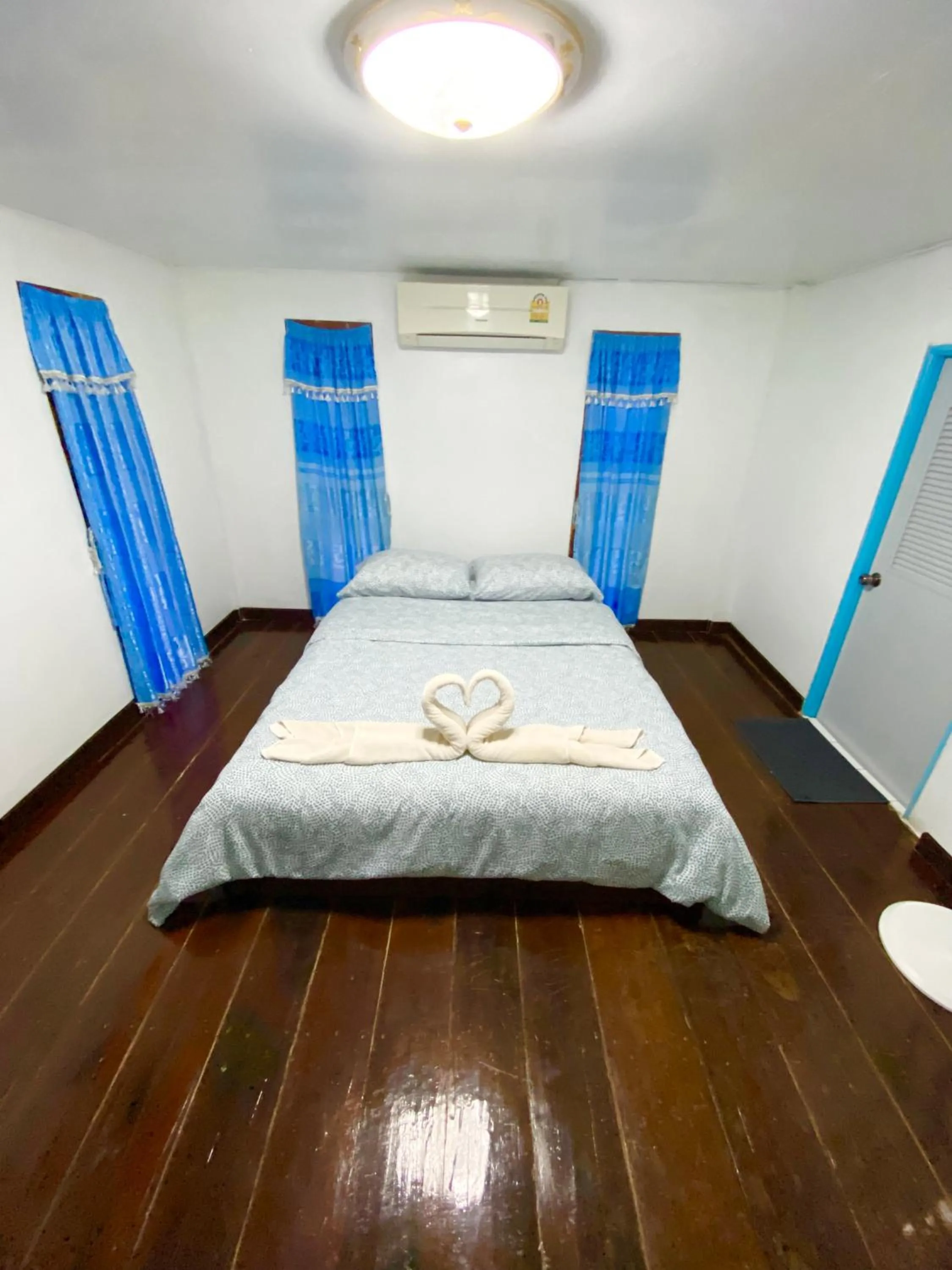 Bed in Jamsai Resort