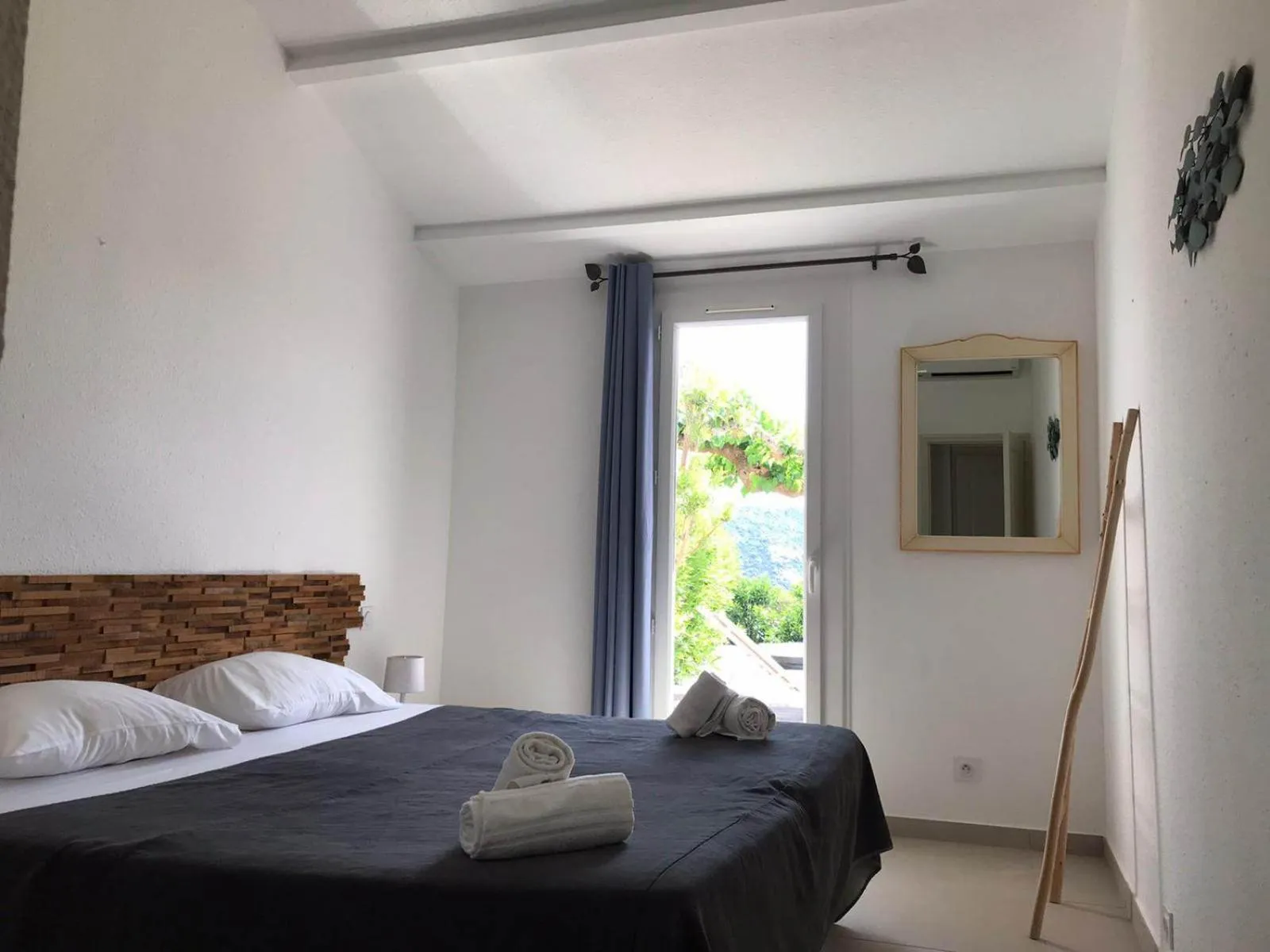 Bed in Résidence Marina Di Santa Giulia