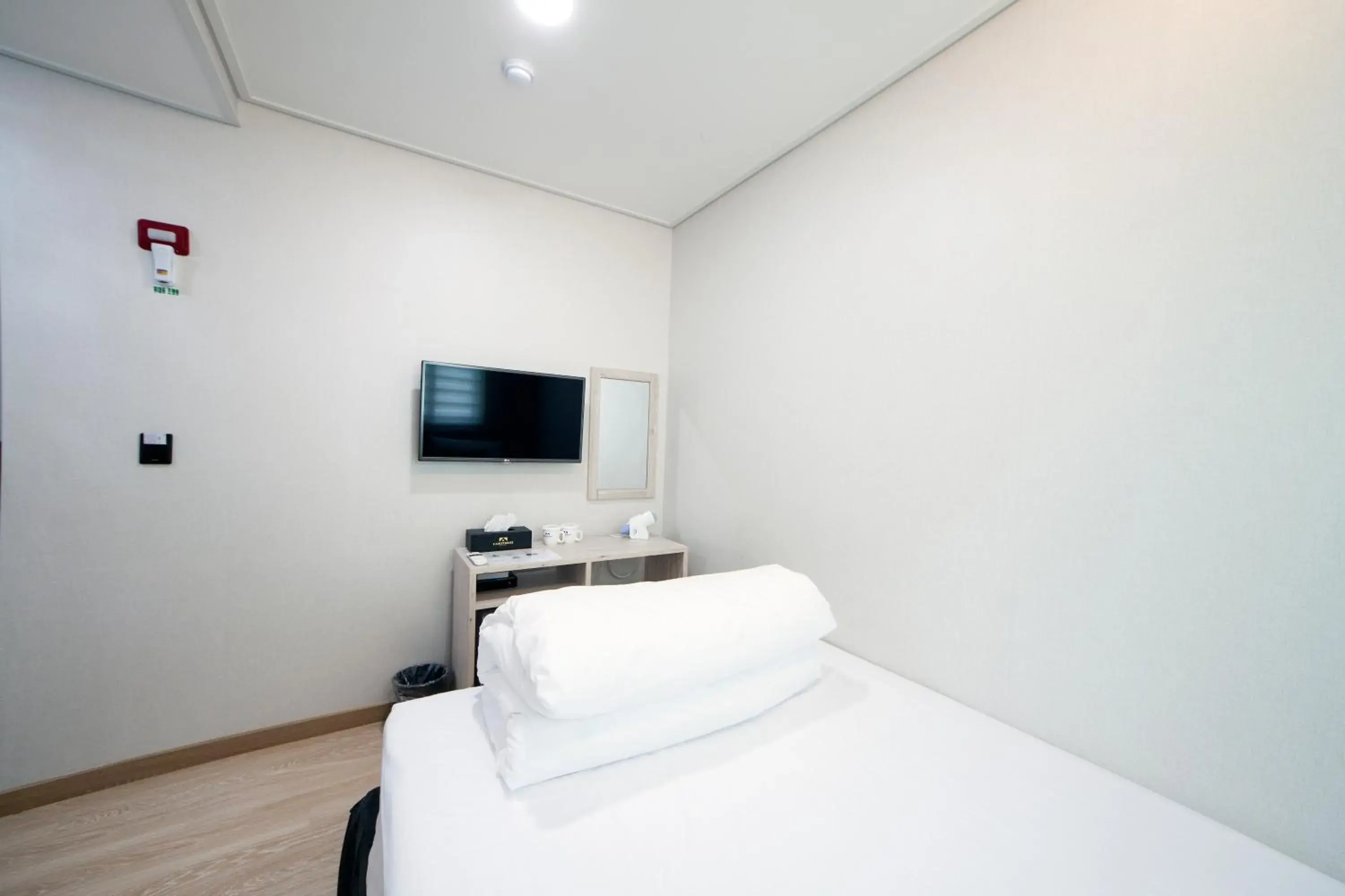 Single Room in K-Guesthouse Premium Nampo 1 Single Room in K-Guesthouse Premium Nampo 1
