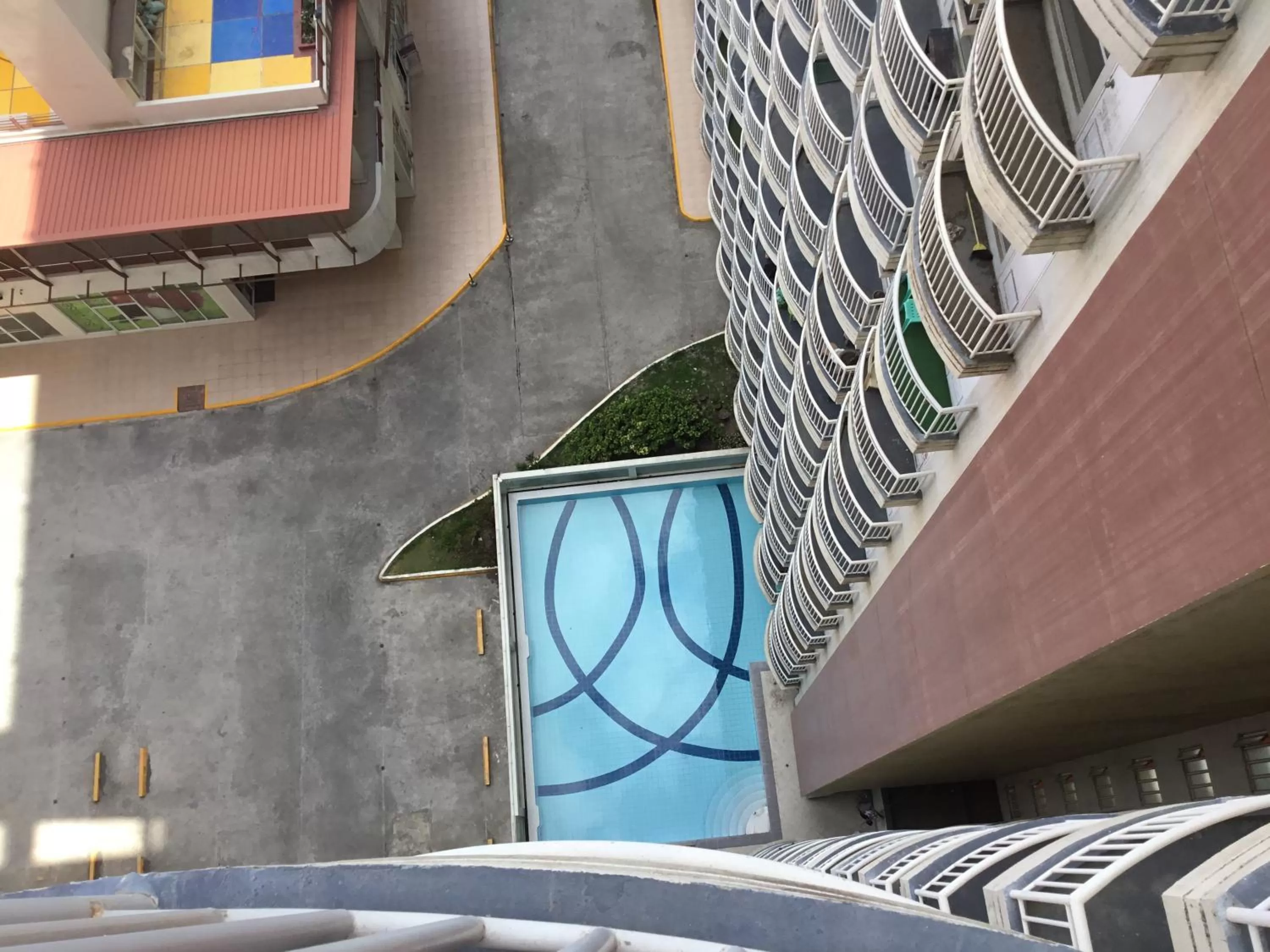 Condo with Free Swimming Pool & Viewing Deck