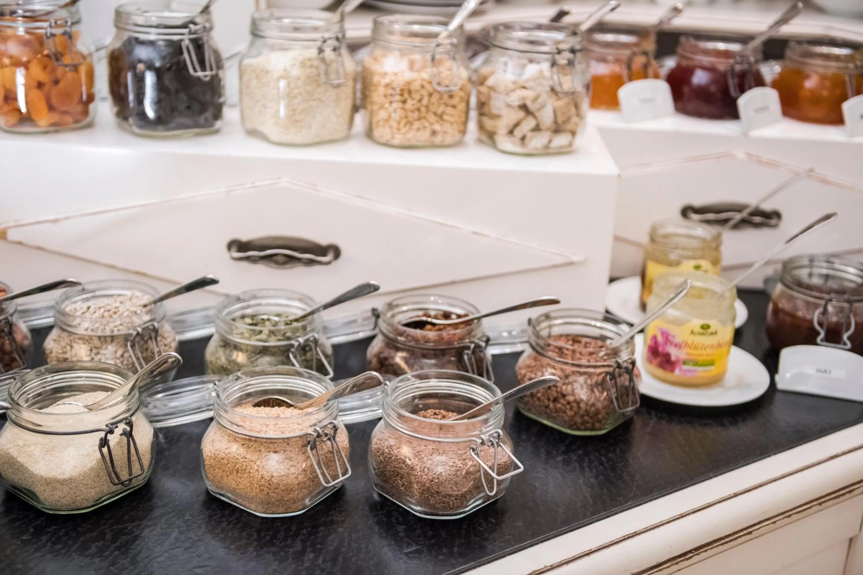 Buffet breakfast in derSTERN Hersfeld